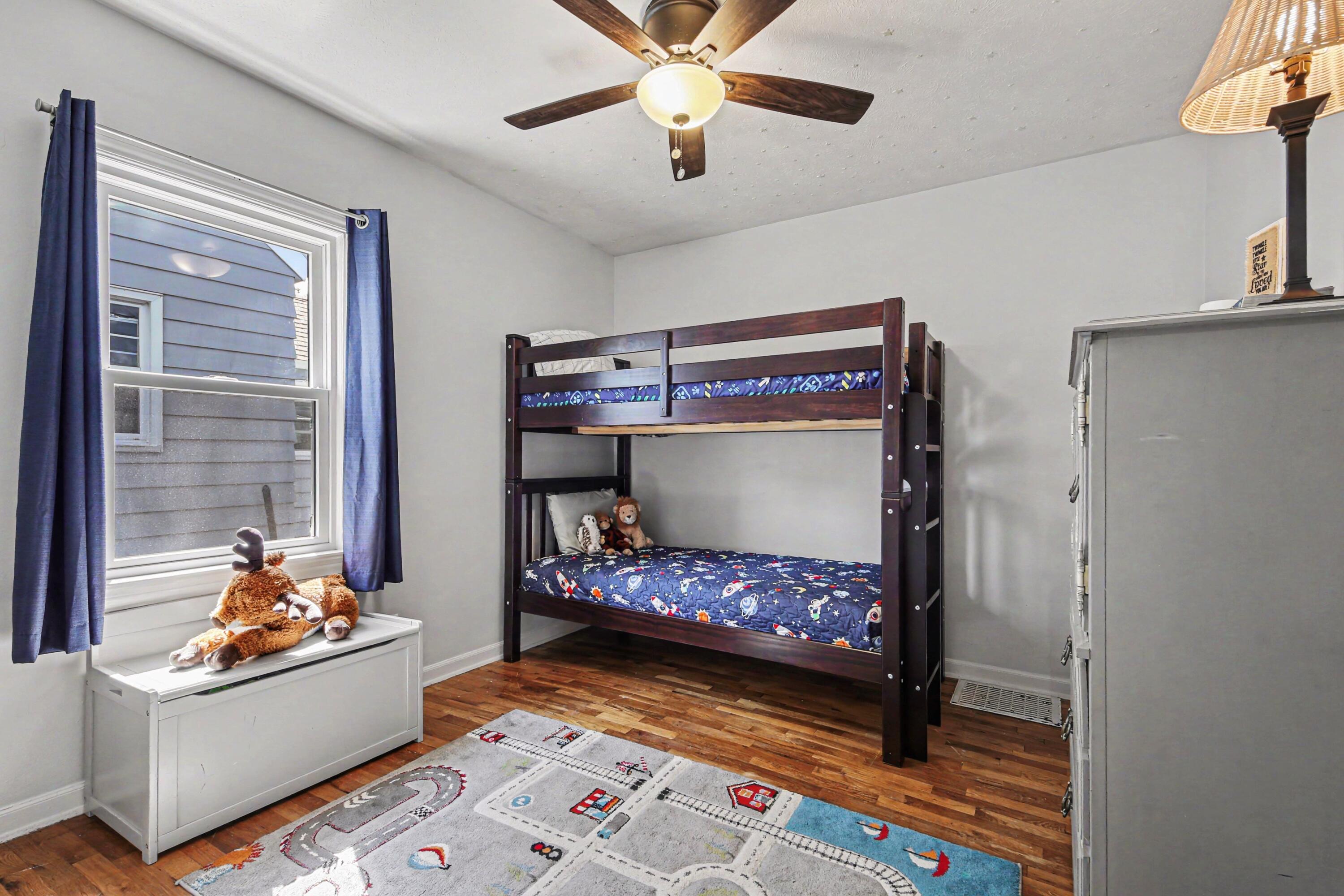 1432 Ardmore Street SE Grand Rapids MI 49507