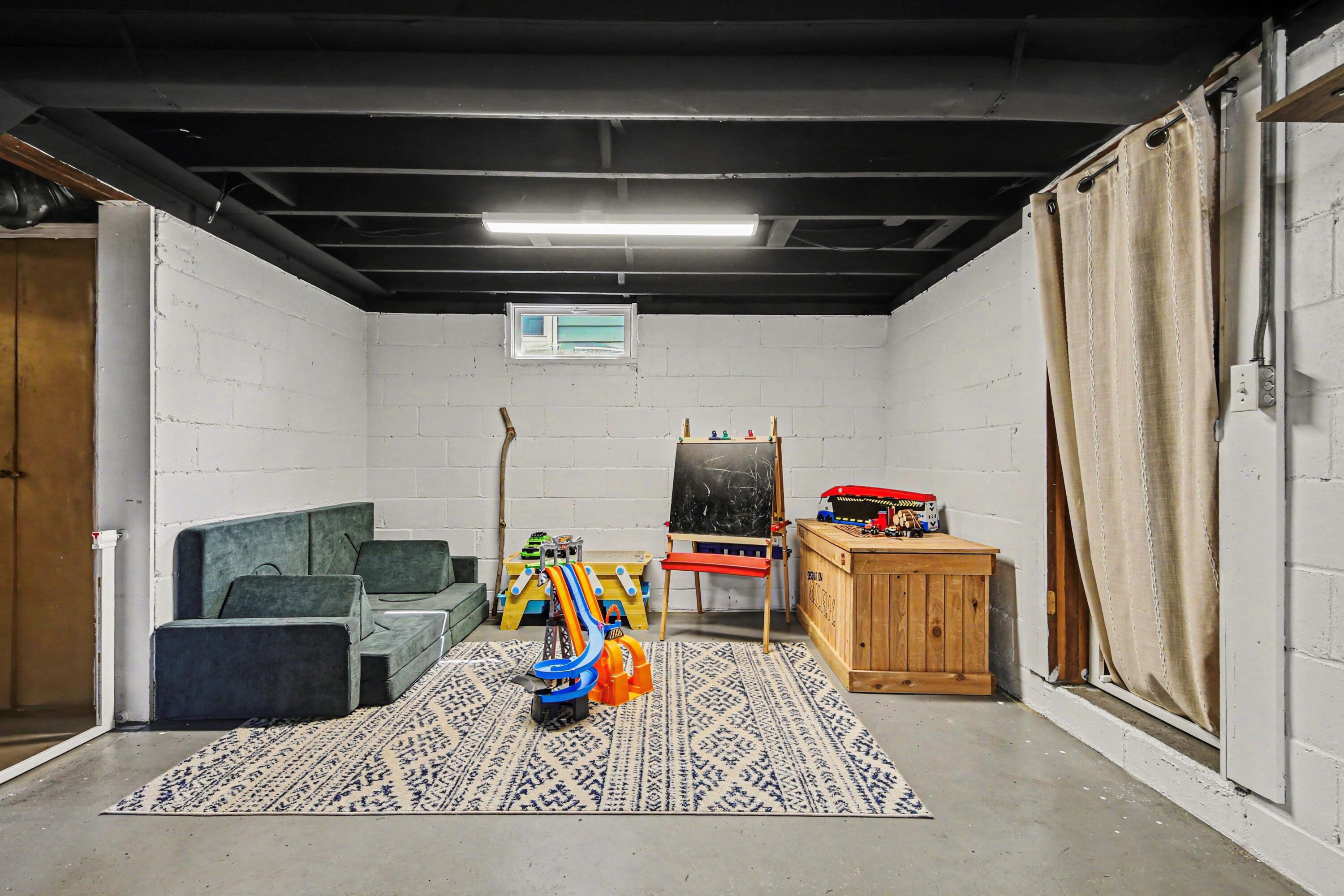 1432 Ardmore Street SE Grand Rapids MI 49507