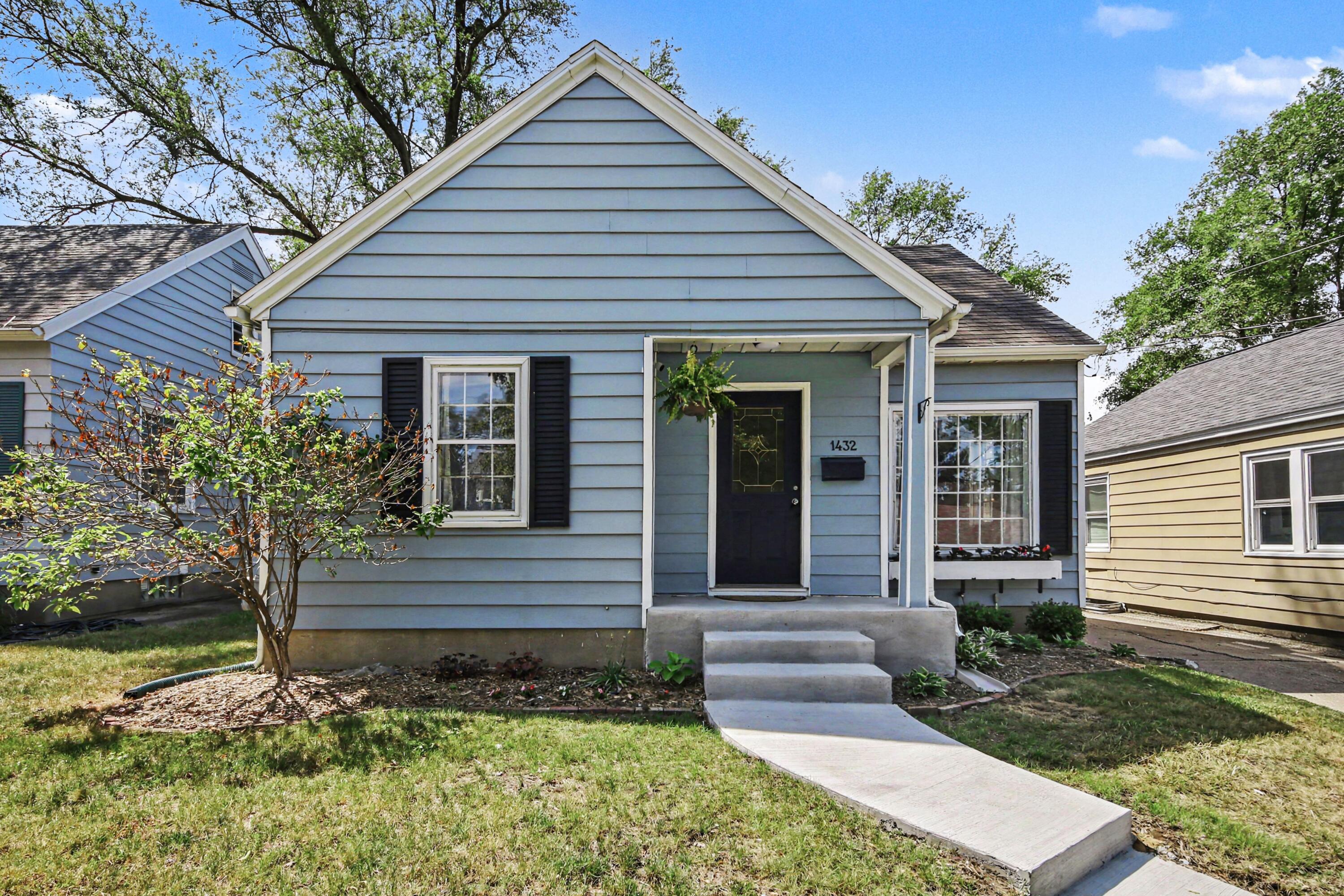 1432 Ardmore Street SE Grand Rapids MI 49507