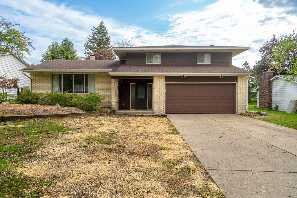 4156 Weymouth Drive SE Grand Rapids MI 49508