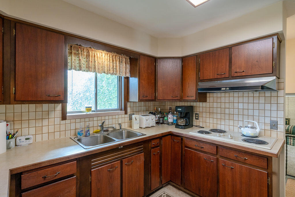 4156 Weymouth Drive SE Grand Rapids MI 49508