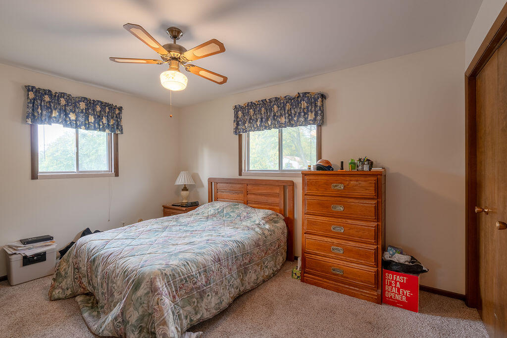4156 Weymouth Drive SE Grand Rapids MI 49508