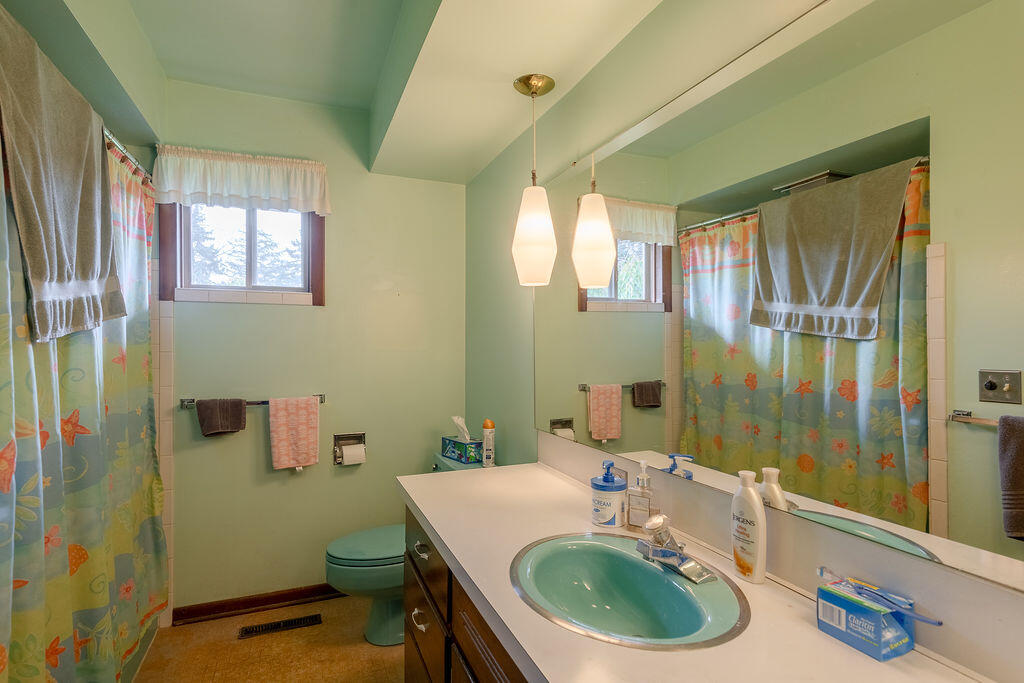 4156 Weymouth Drive SE Grand Rapids MI 49508