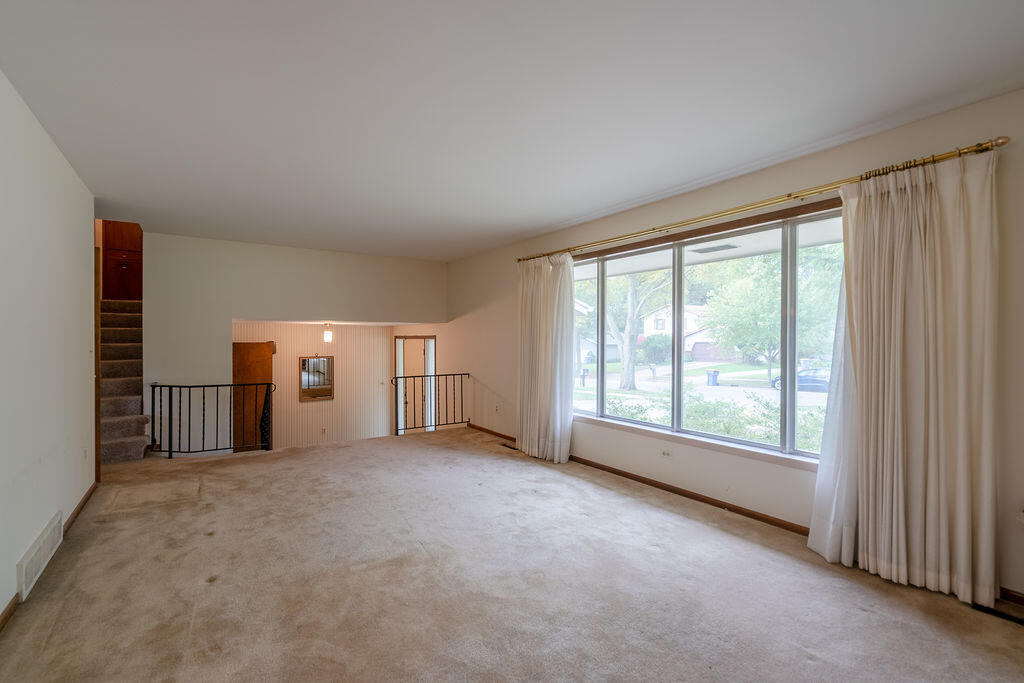 4156 Weymouth Drive SE Grand Rapids MI 49508