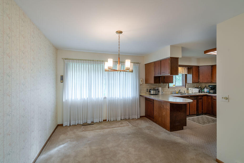 4156 Weymouth Drive SE Grand Rapids MI 49508