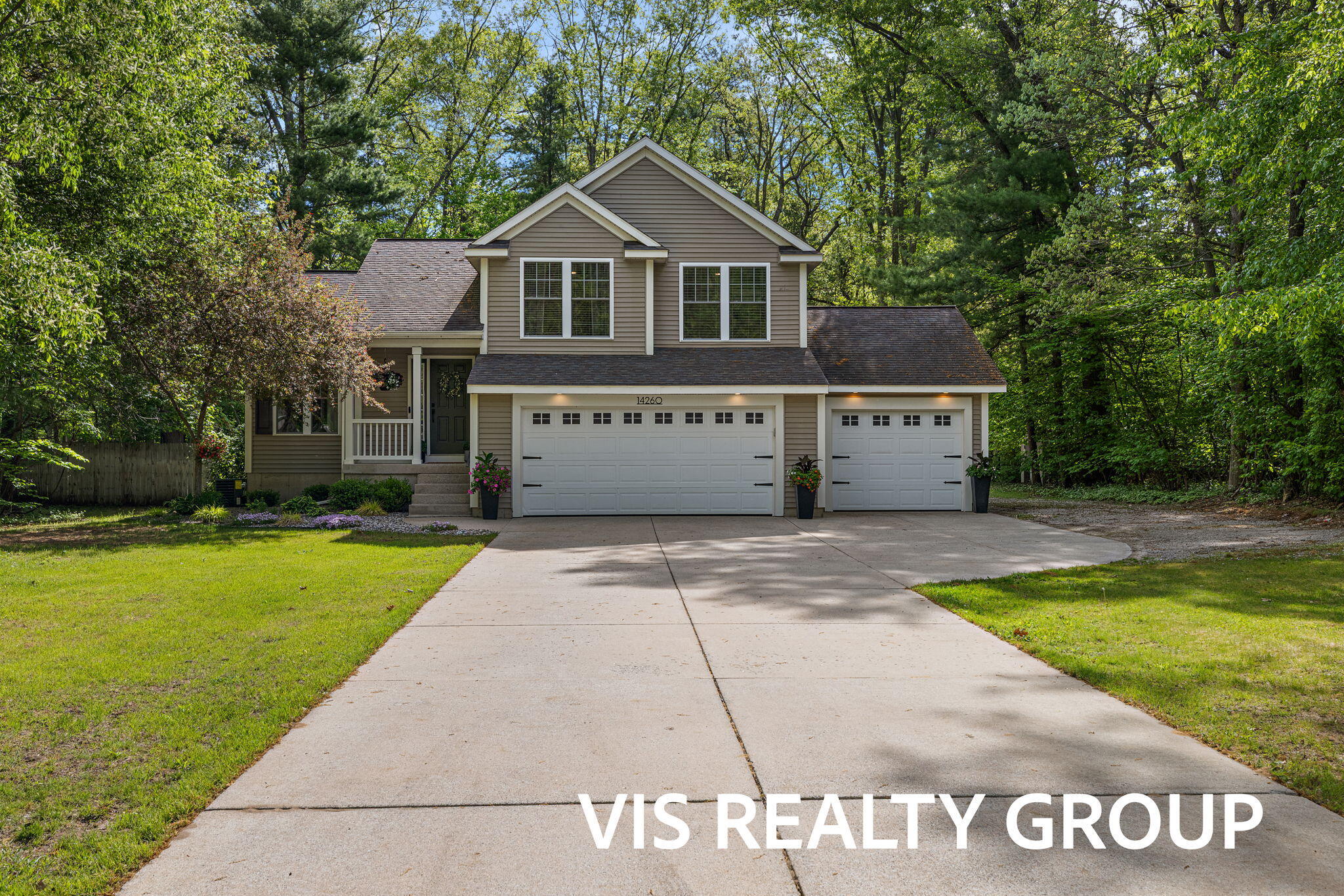 14260 Virginia Way Grand Haven MI 49417