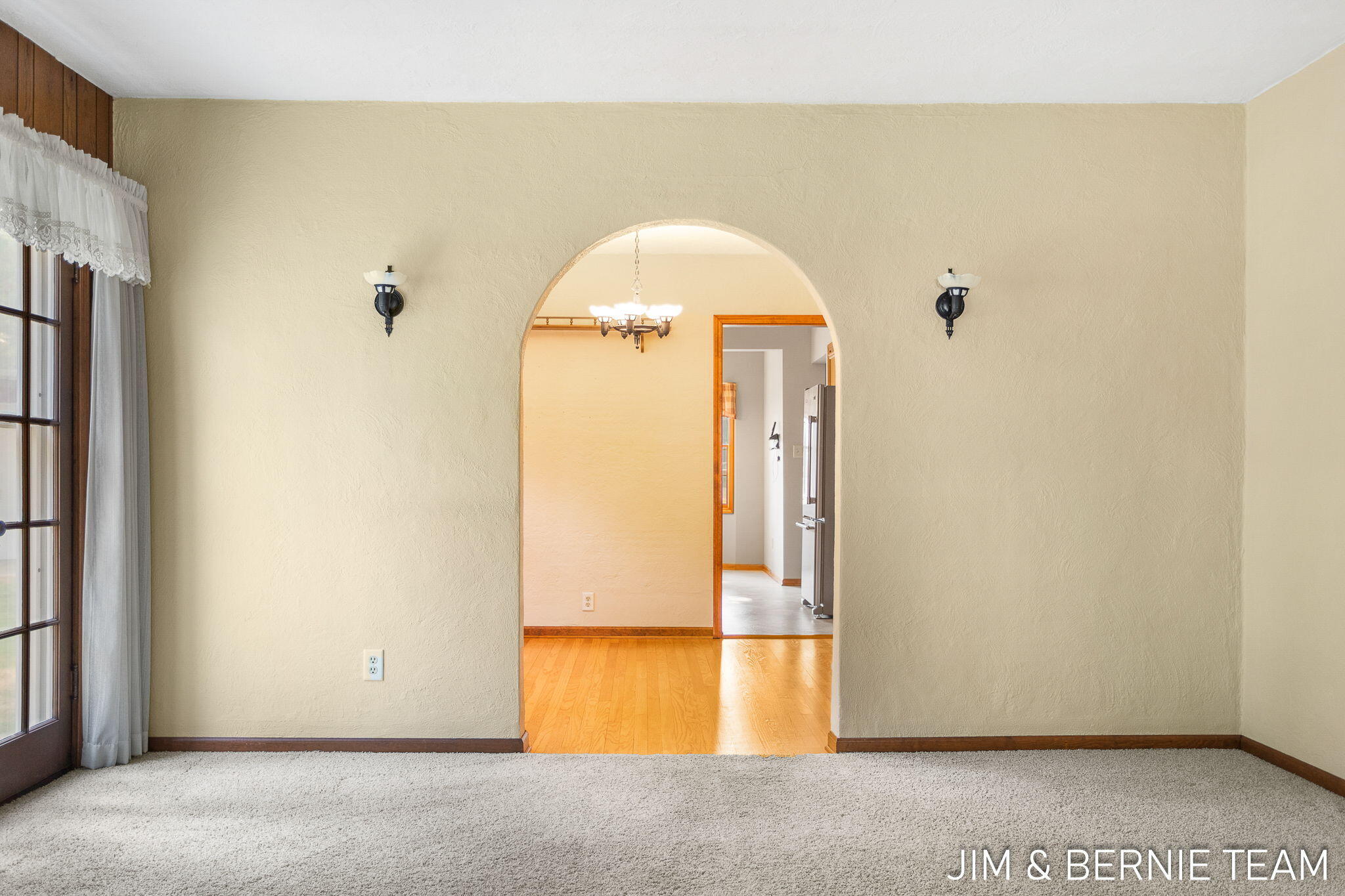 239 Waverly Road Holland MI 49423