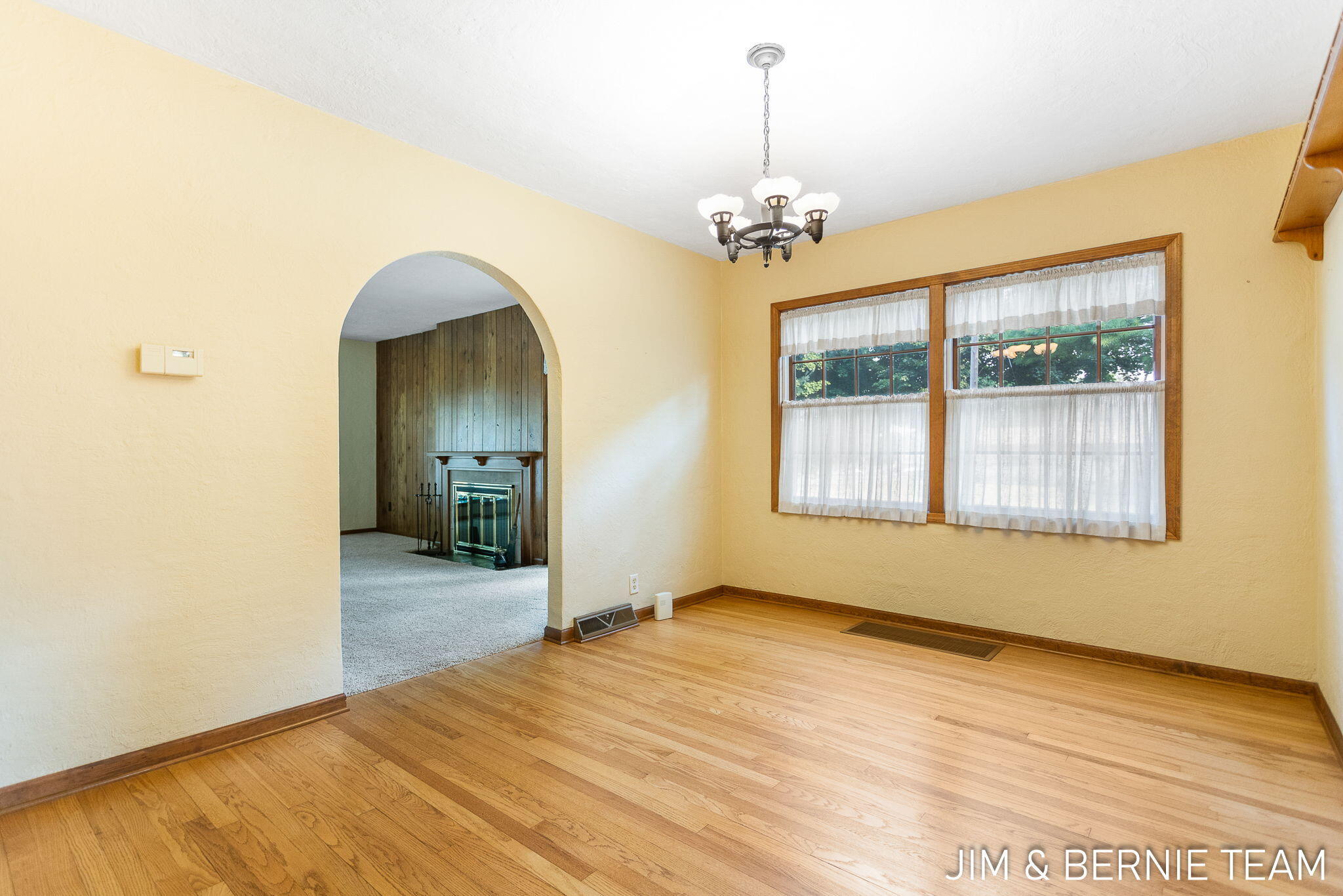 239 Waverly Road Holland MI 49423