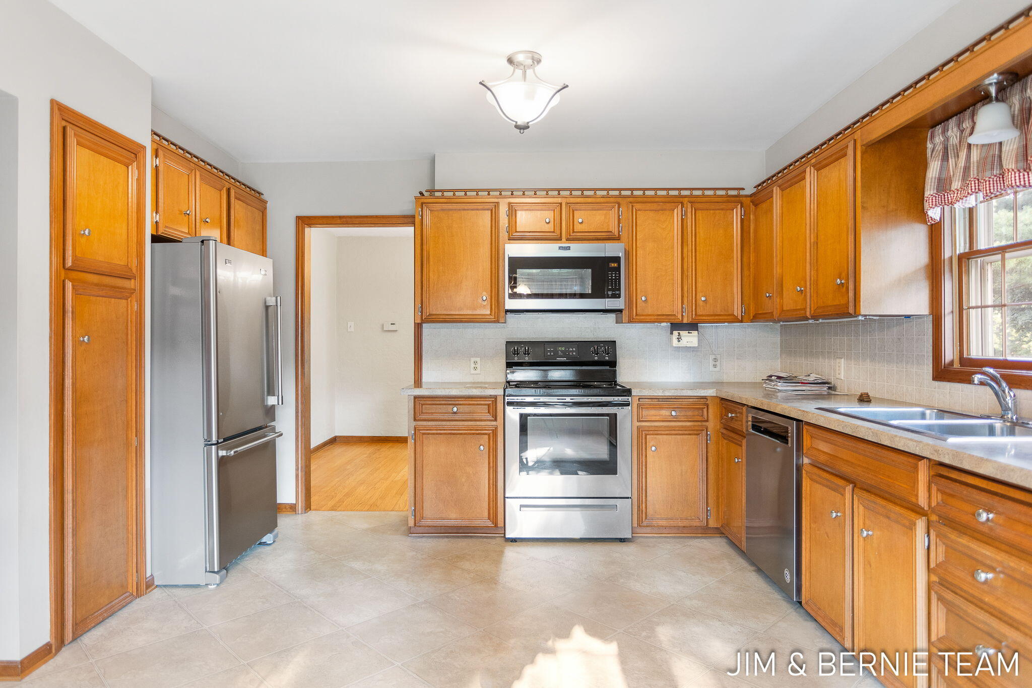 239 Waverly Road Holland MI 49423