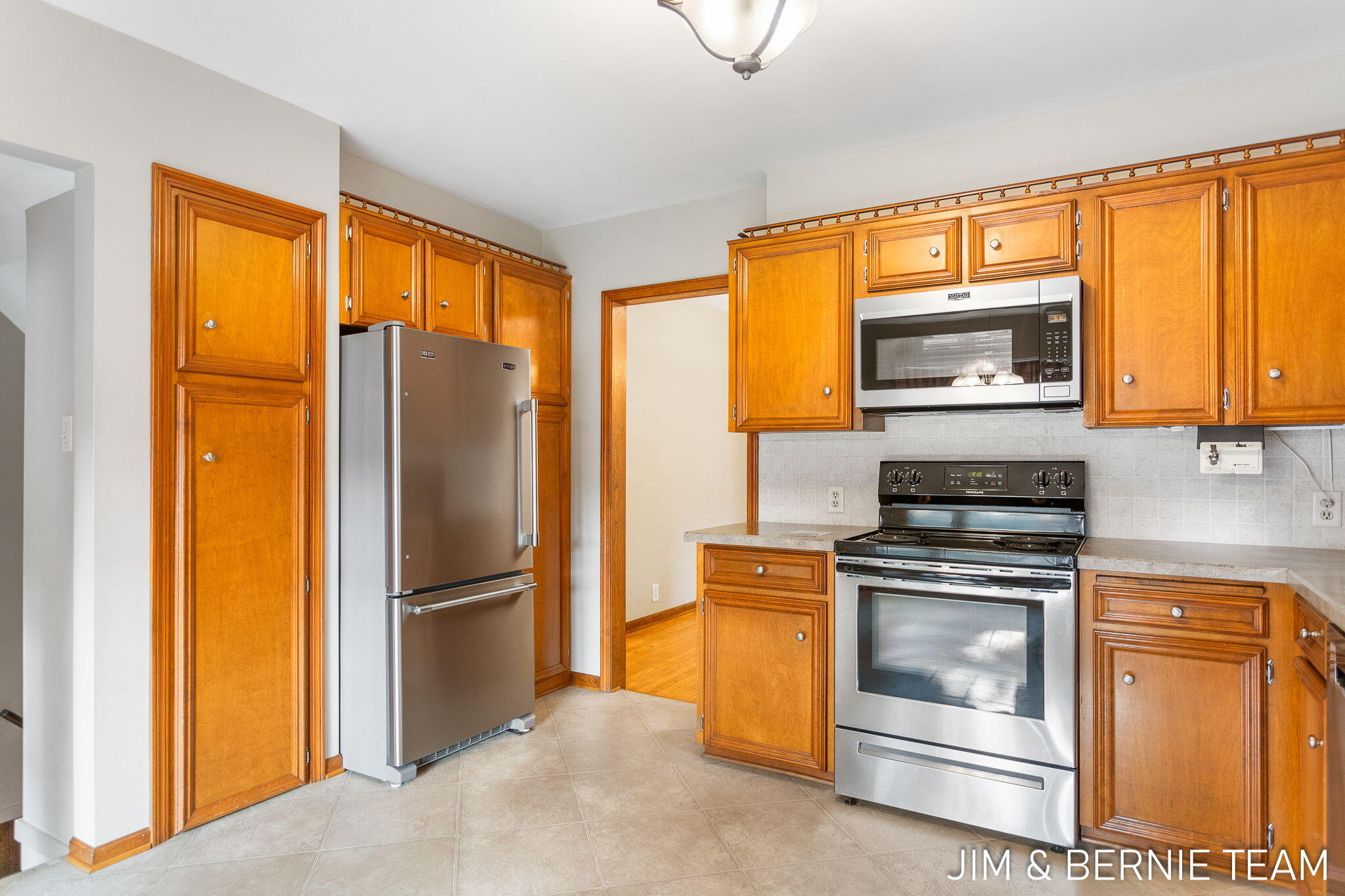 239 Waverly Road Holland MI 49423