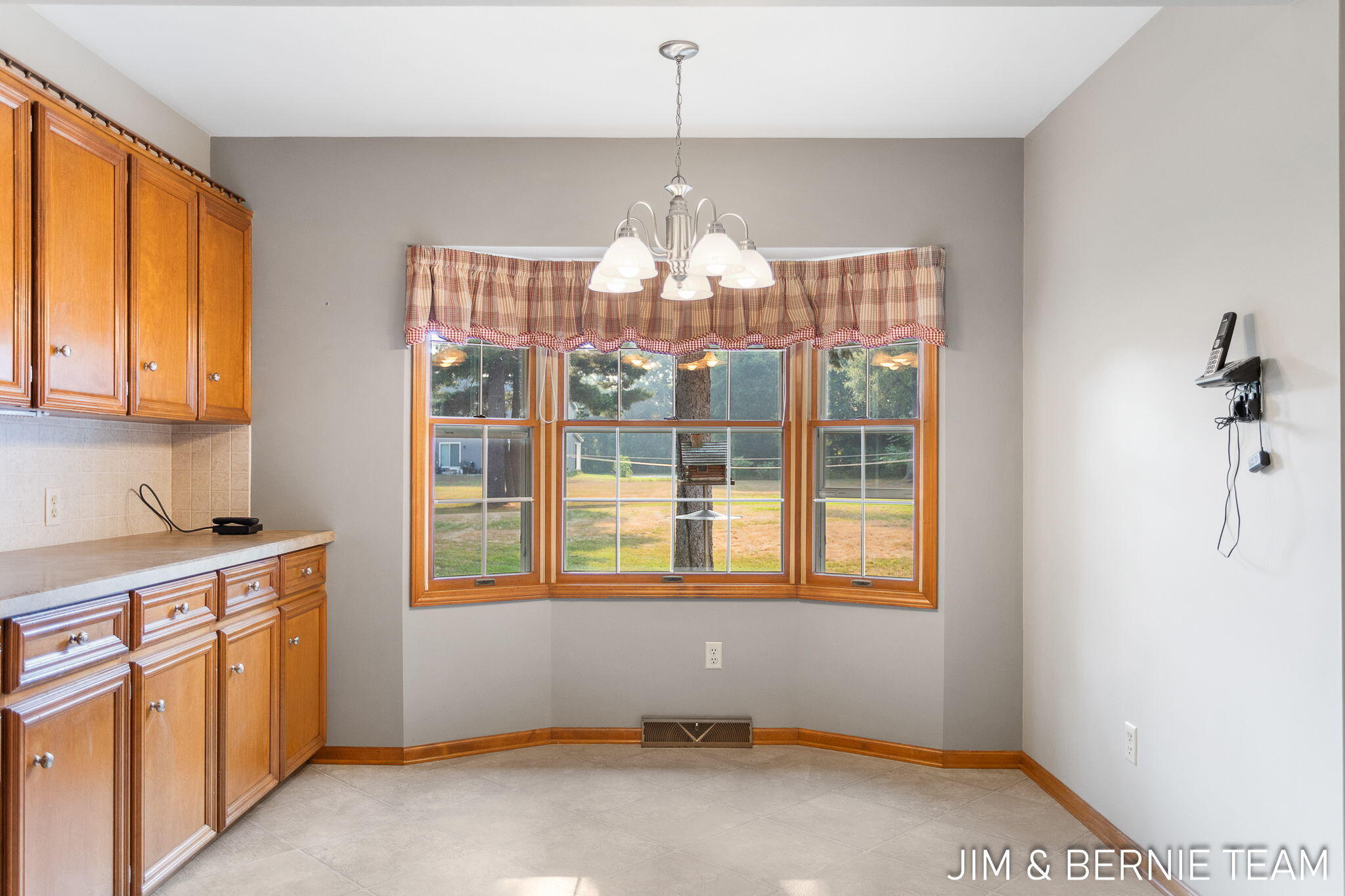 239 Waverly Road Holland MI 49423