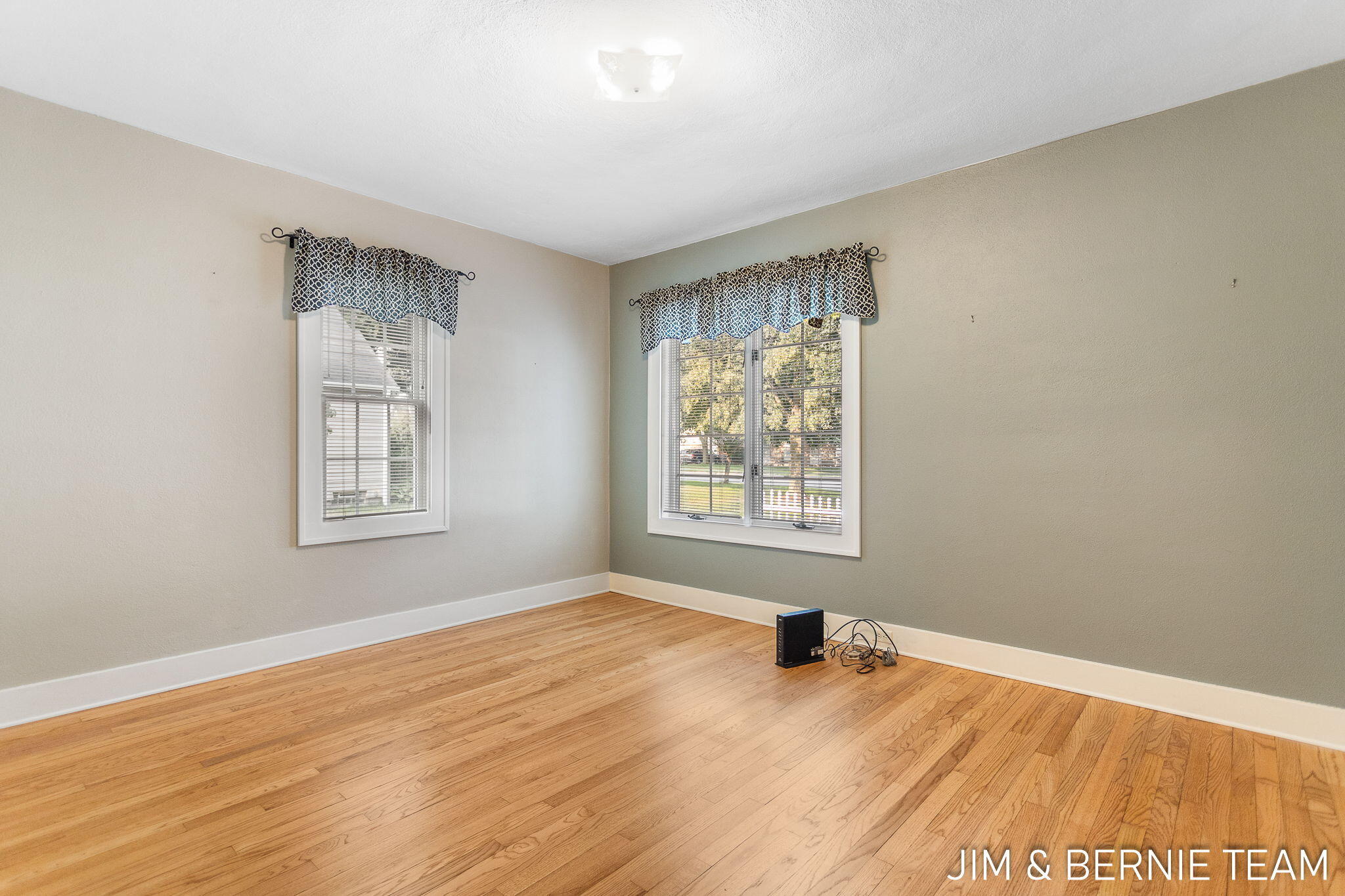 239 Waverly Road Holland MI 49423