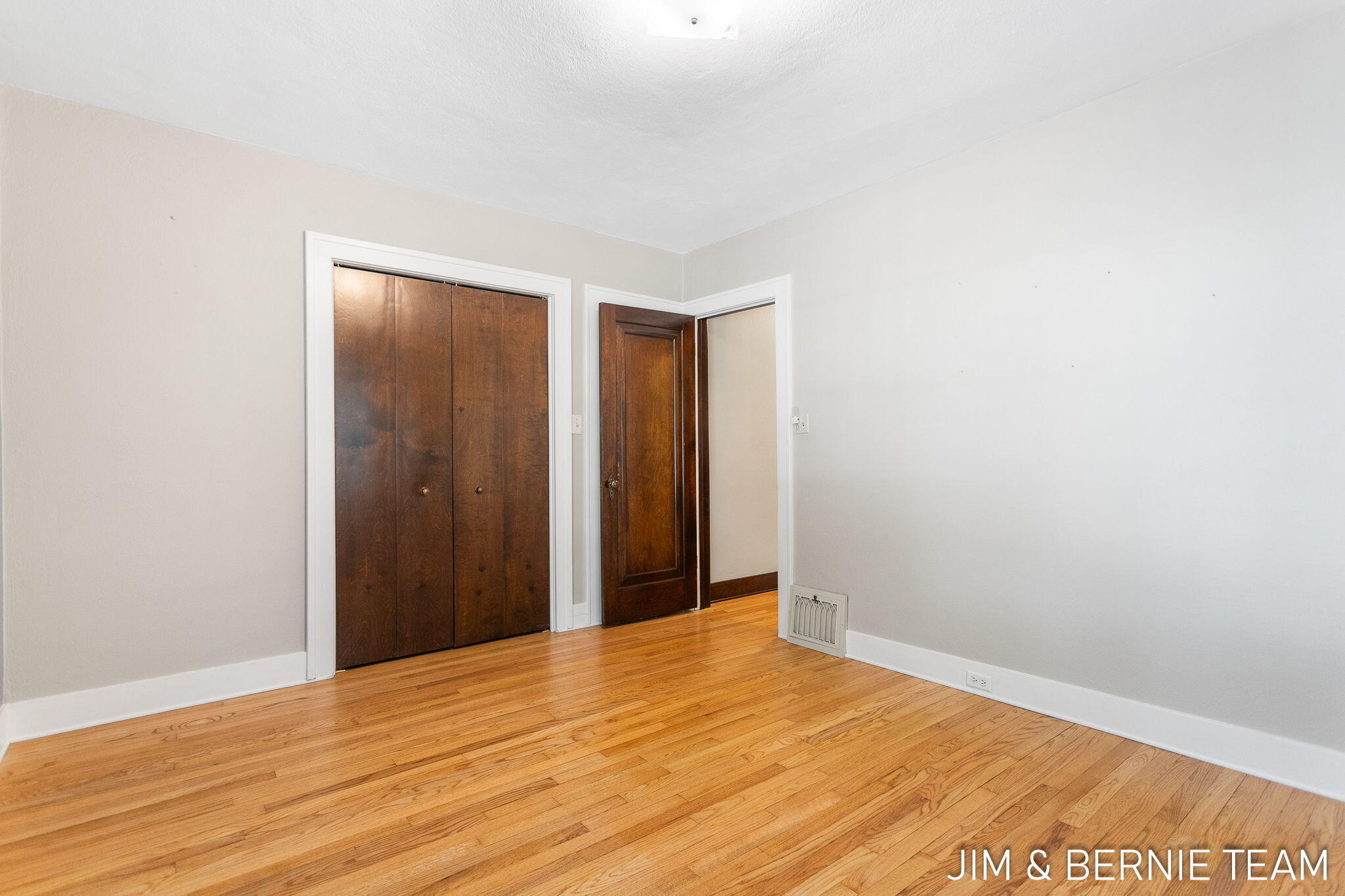 239 Waverly Road Holland MI 49423