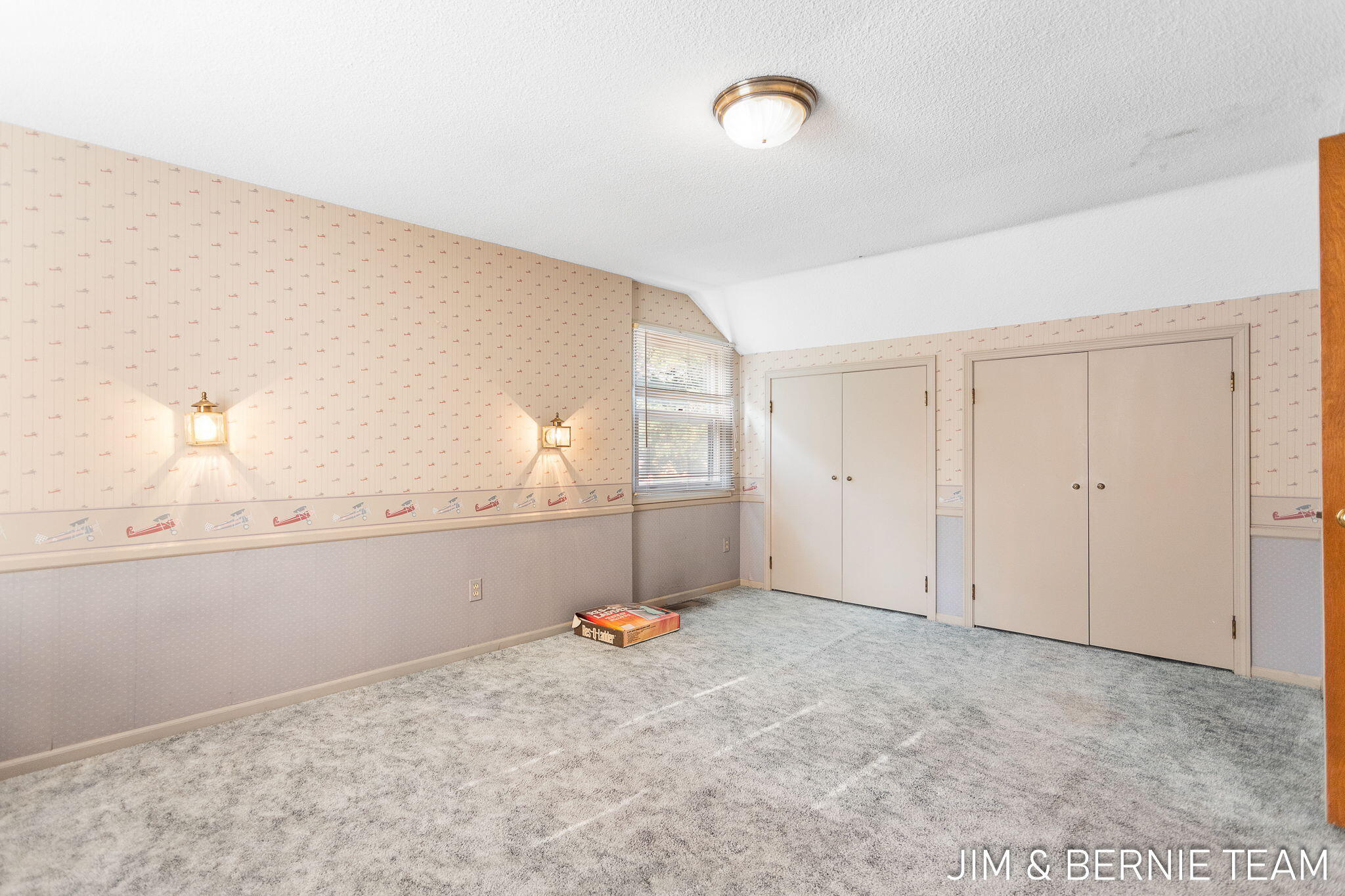 239 Waverly Road Holland MI 49423