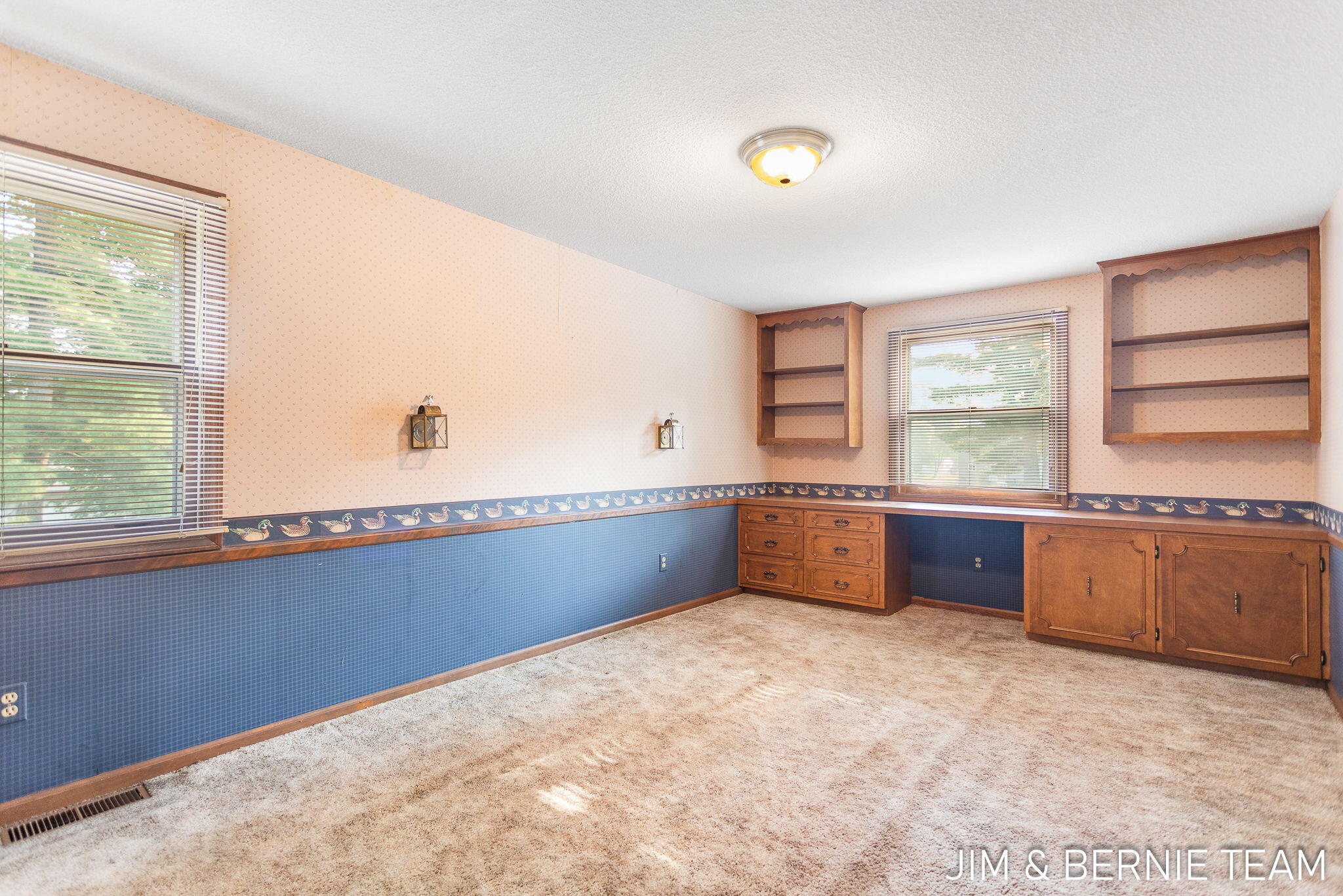 239 Waverly Road Holland MI 49423