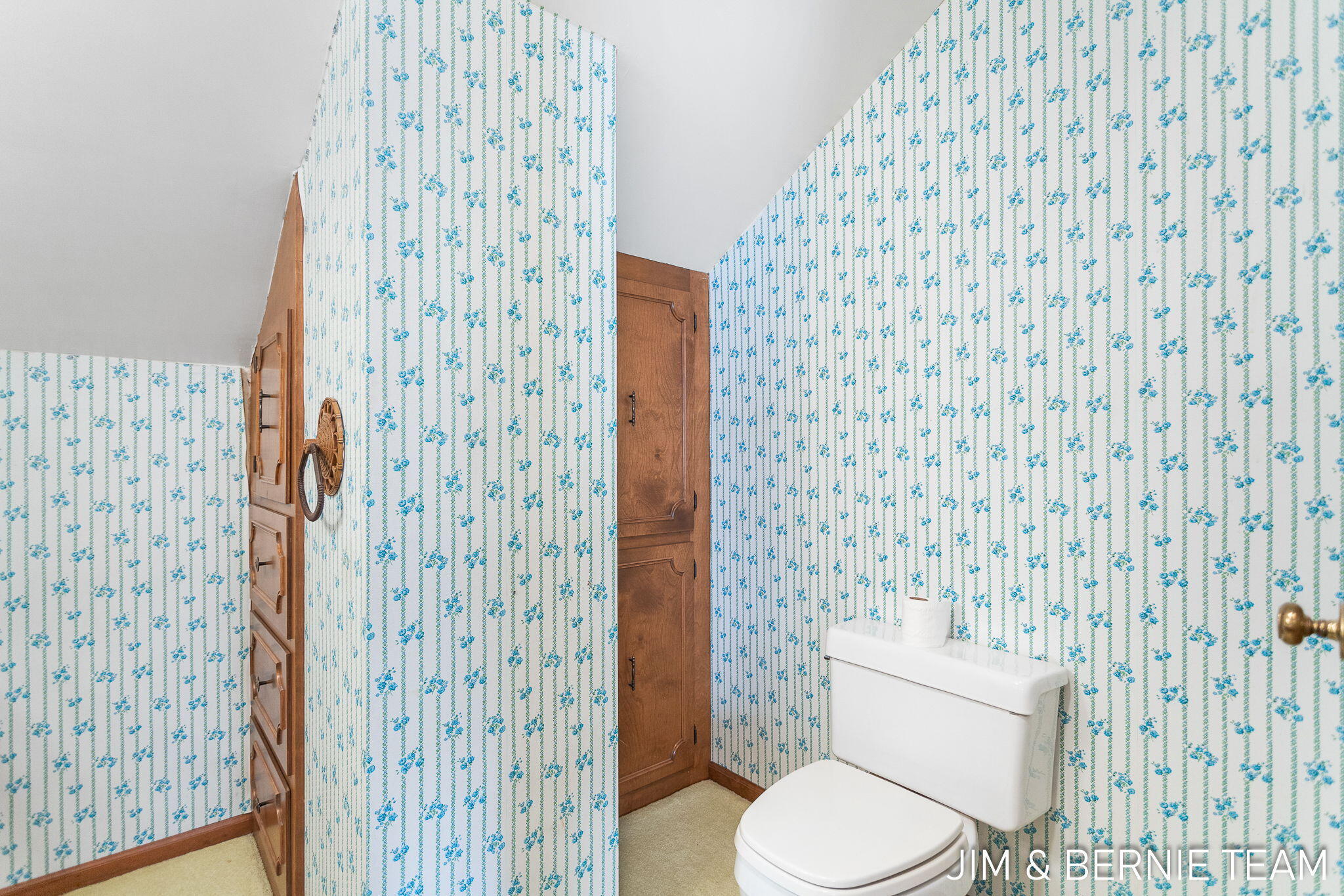 239 Waverly Road Holland MI 49423