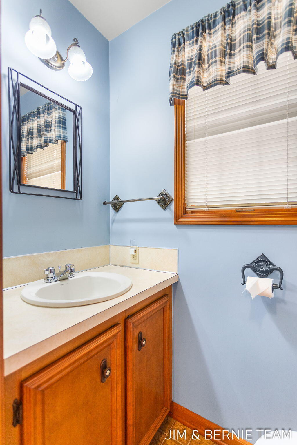 239 Waverly Road Holland MI 49423