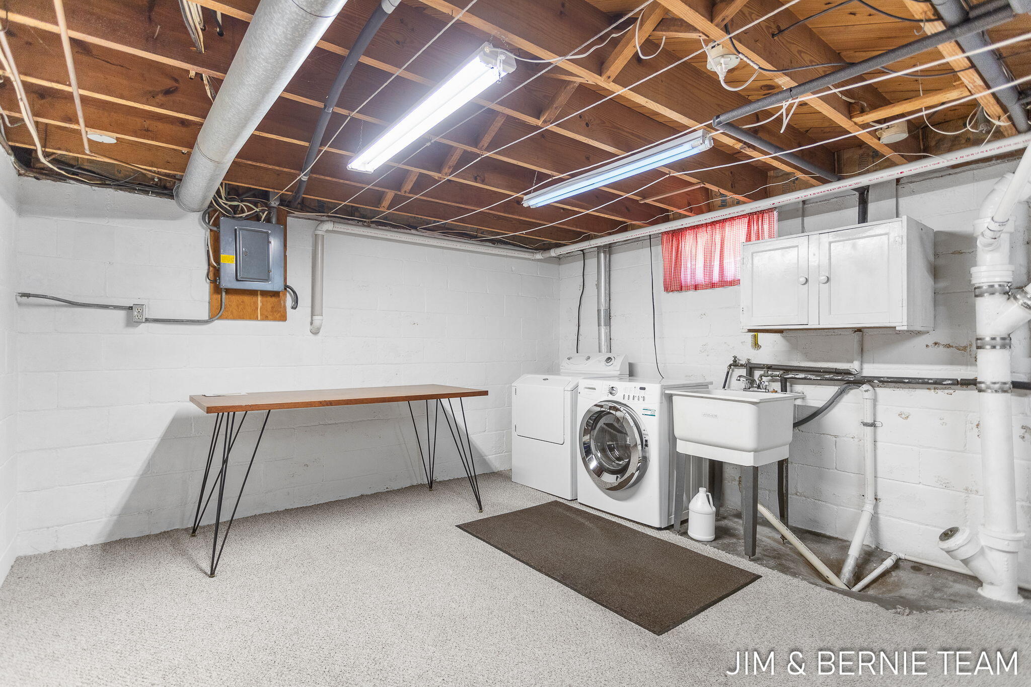 239 Waverly Road Holland MI 49423