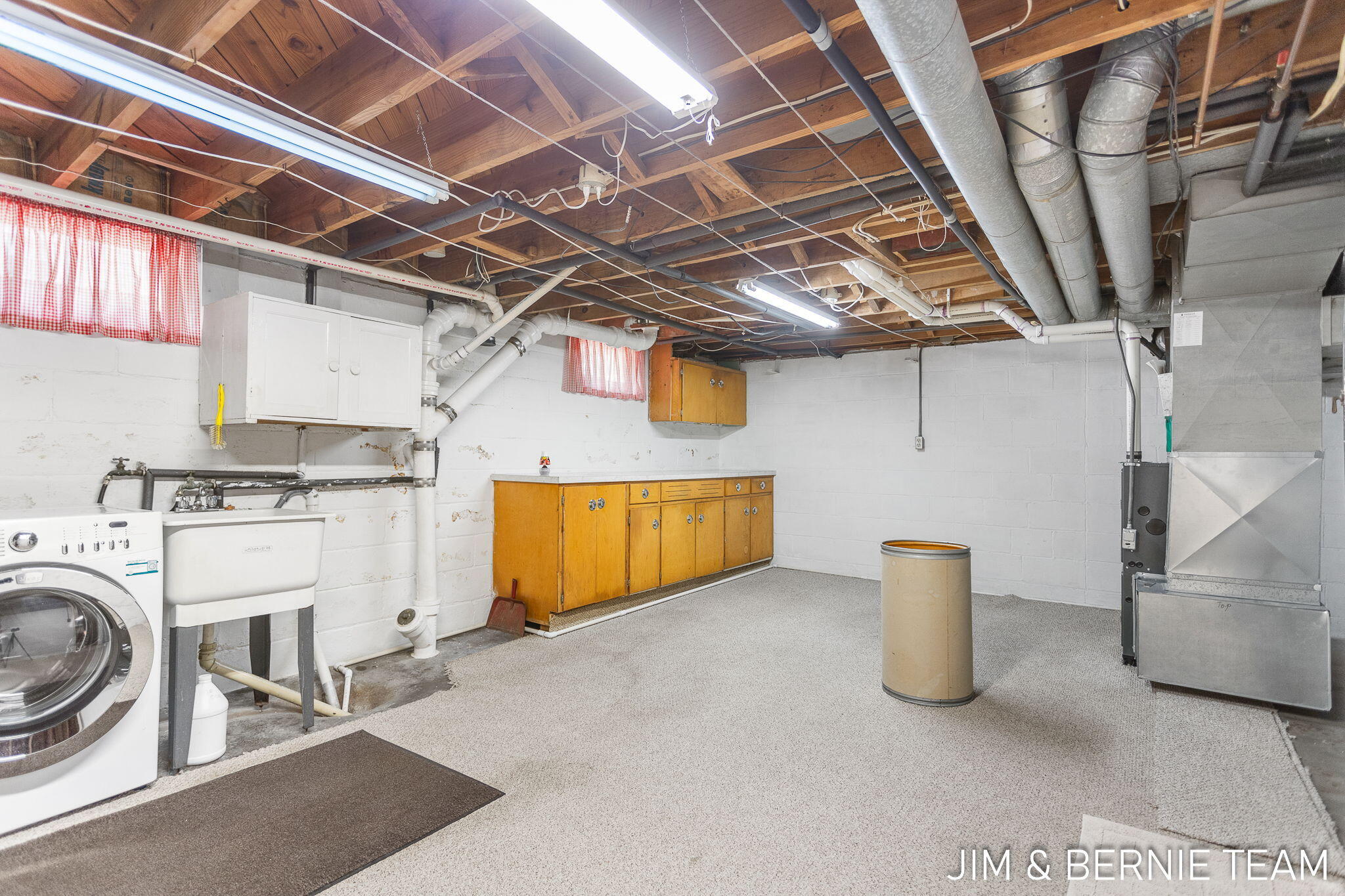 239 Waverly Road Holland MI 49423