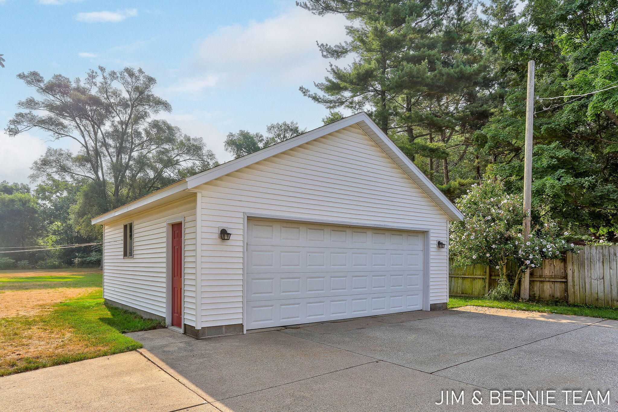 239 Waverly Road Holland MI 49423