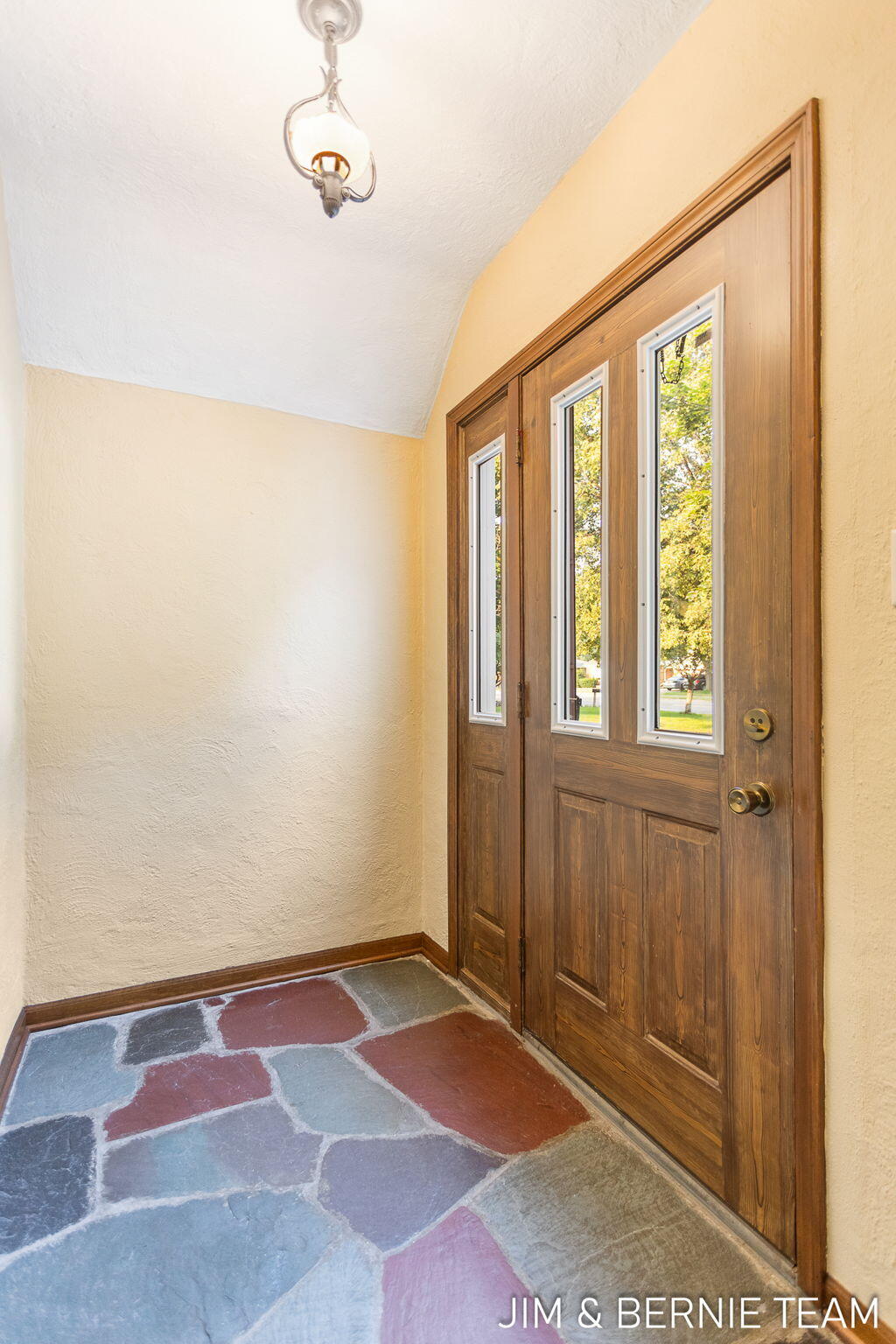 239 Waverly Road Holland MI 49423