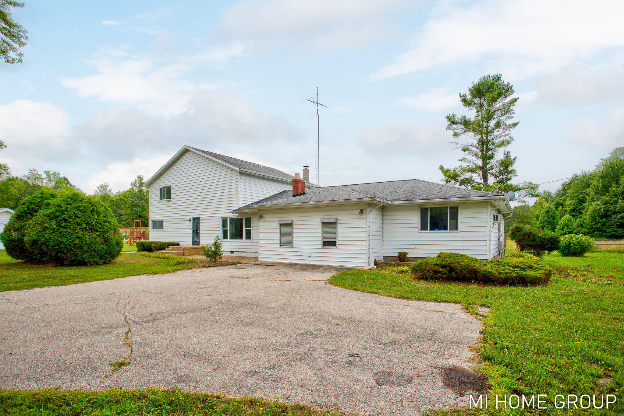 74721 30th Avenue Covert MI 49043