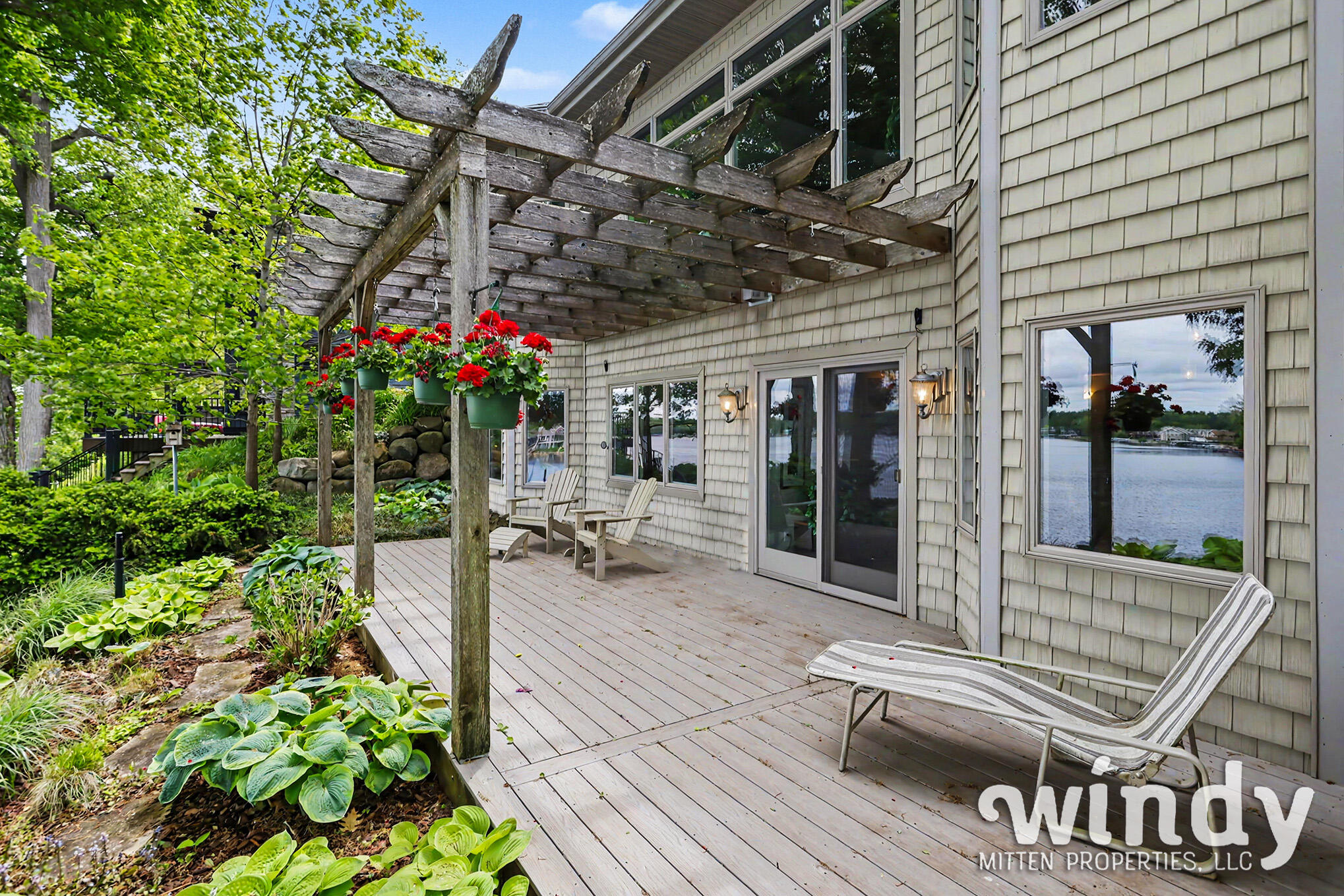 7897 Lakewood Drive Coloma MI 49038