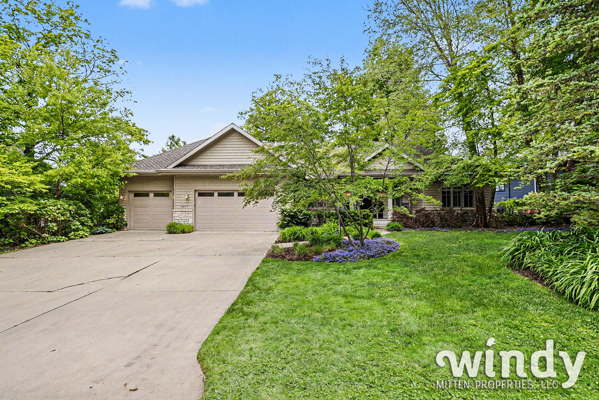 7897 Lakewood Drive Coloma MI 49038