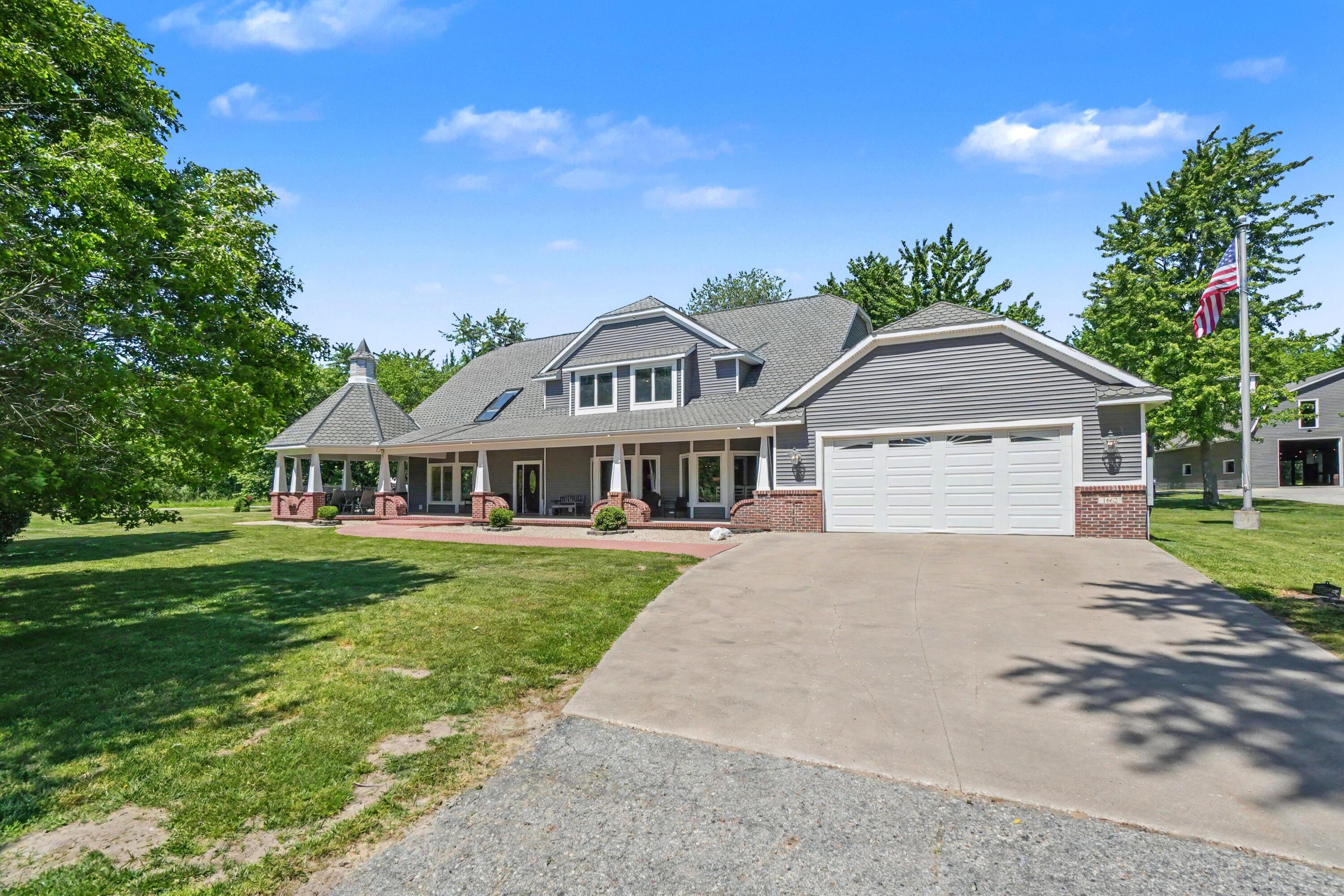 1662 66th Street Fennville MI 49408