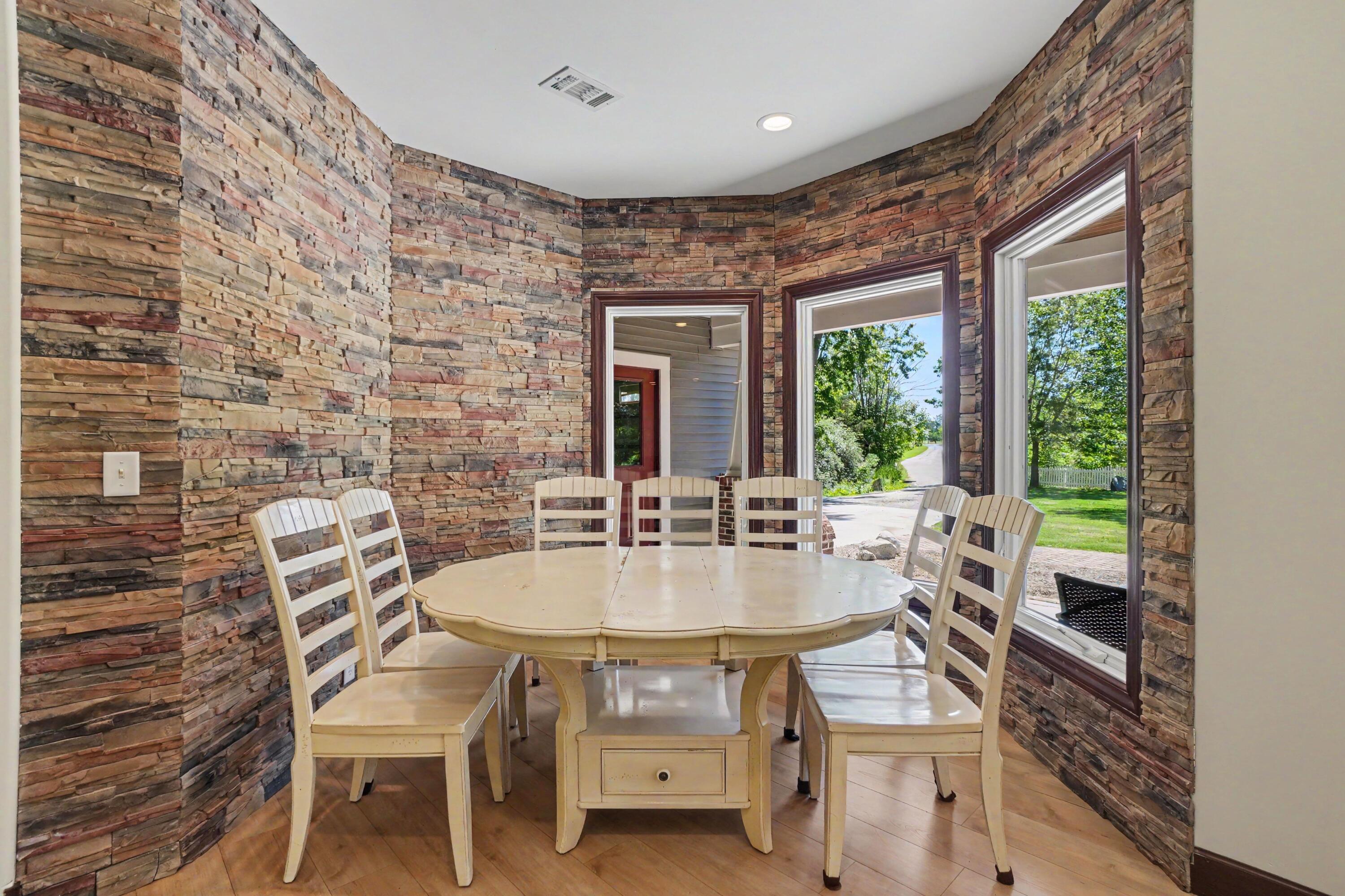 1662 66th Street Fennville MI 49408