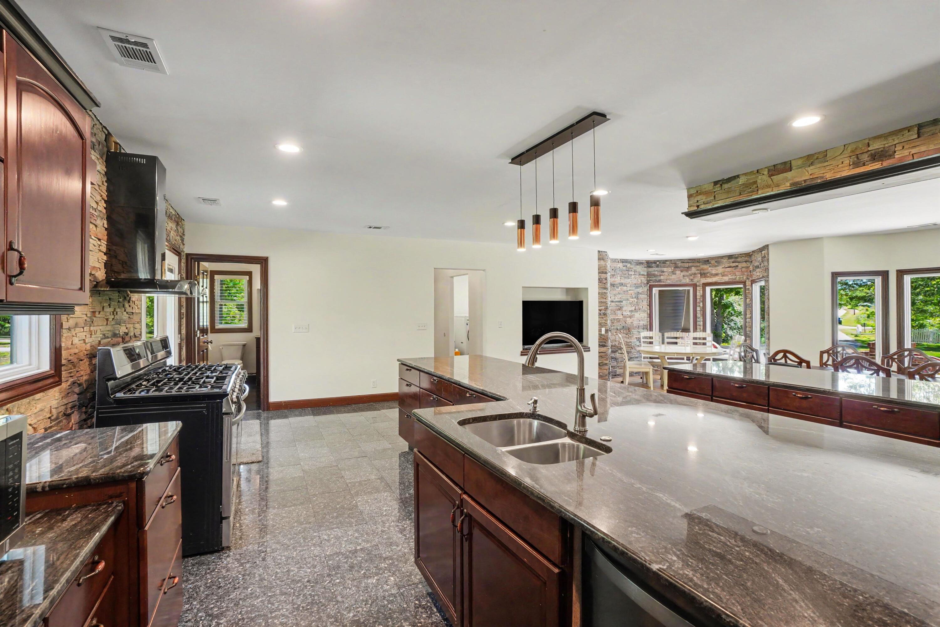 1662 66th Street Fennville MI 49408