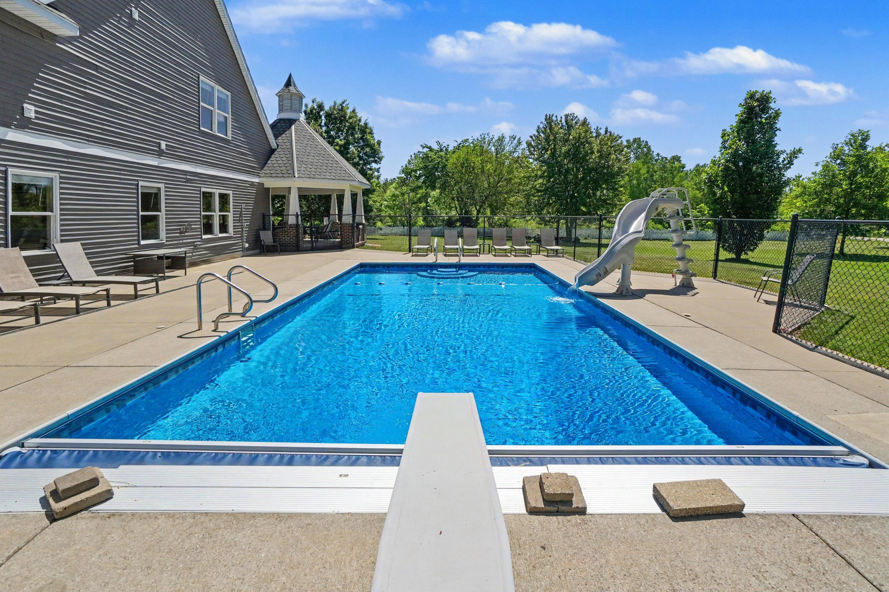 1662 66th Street Fennville MI 49408