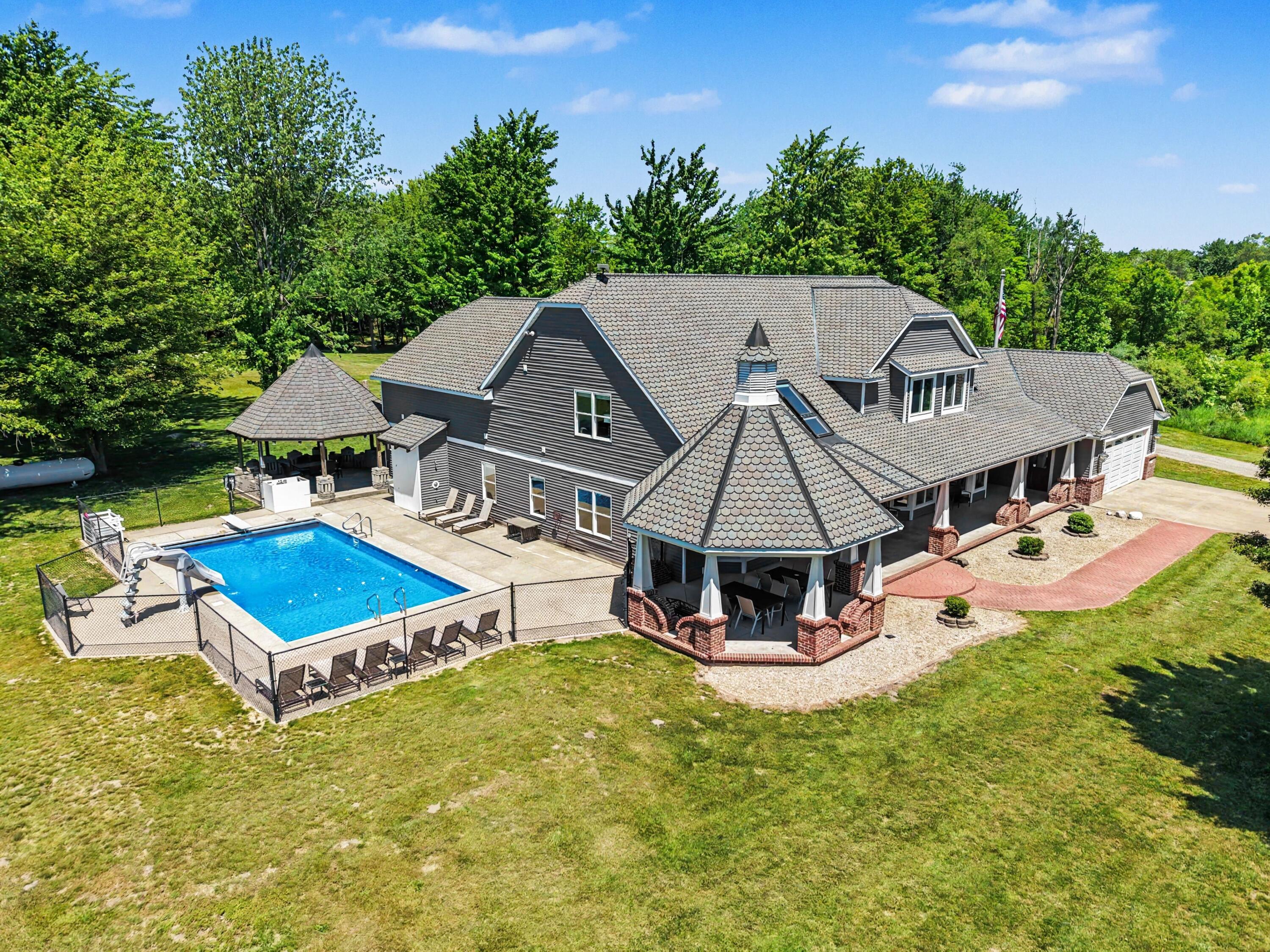 1662 66th Street Fennville MI 49408