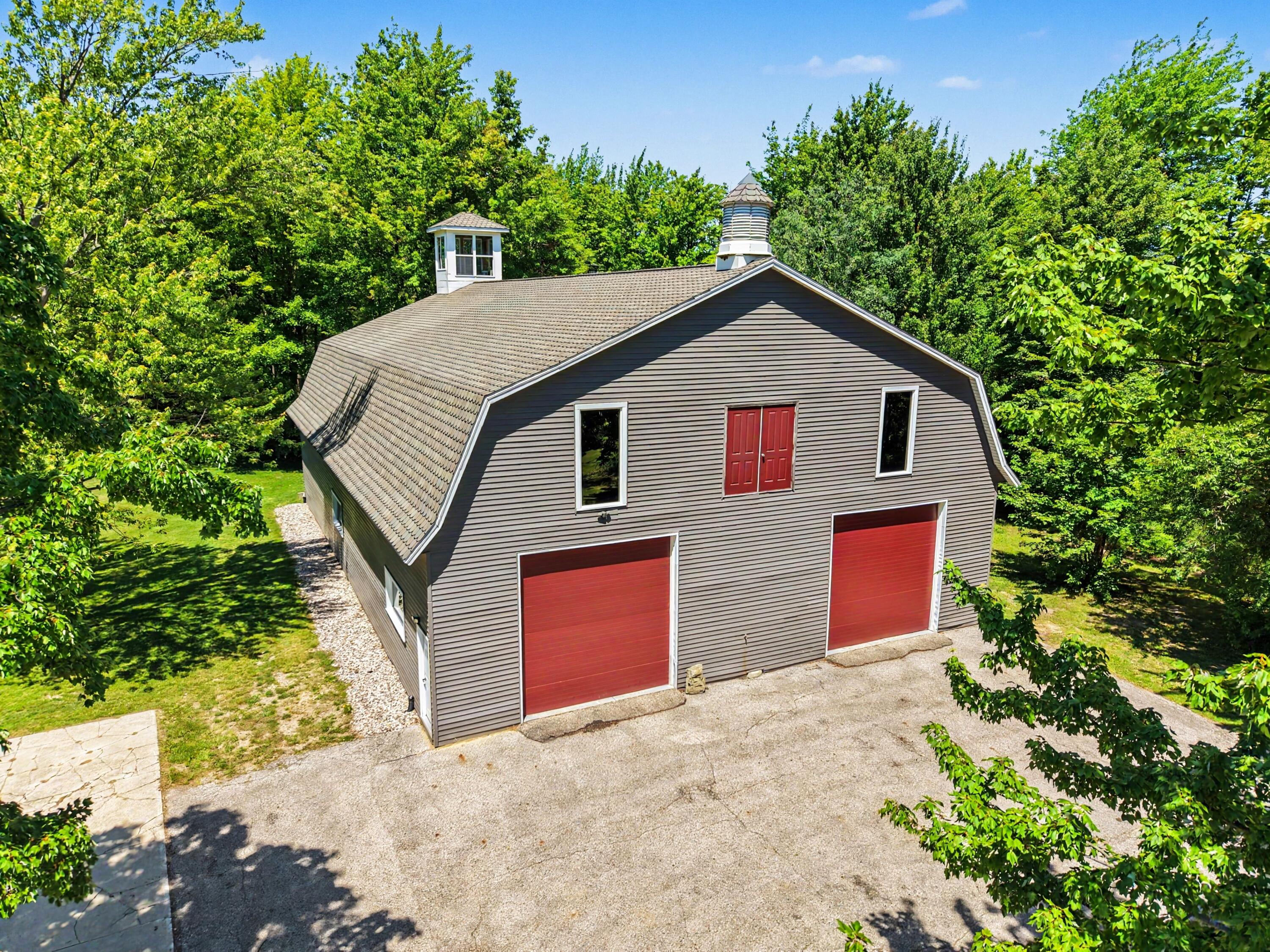 1662 66th Street Fennville MI 49408