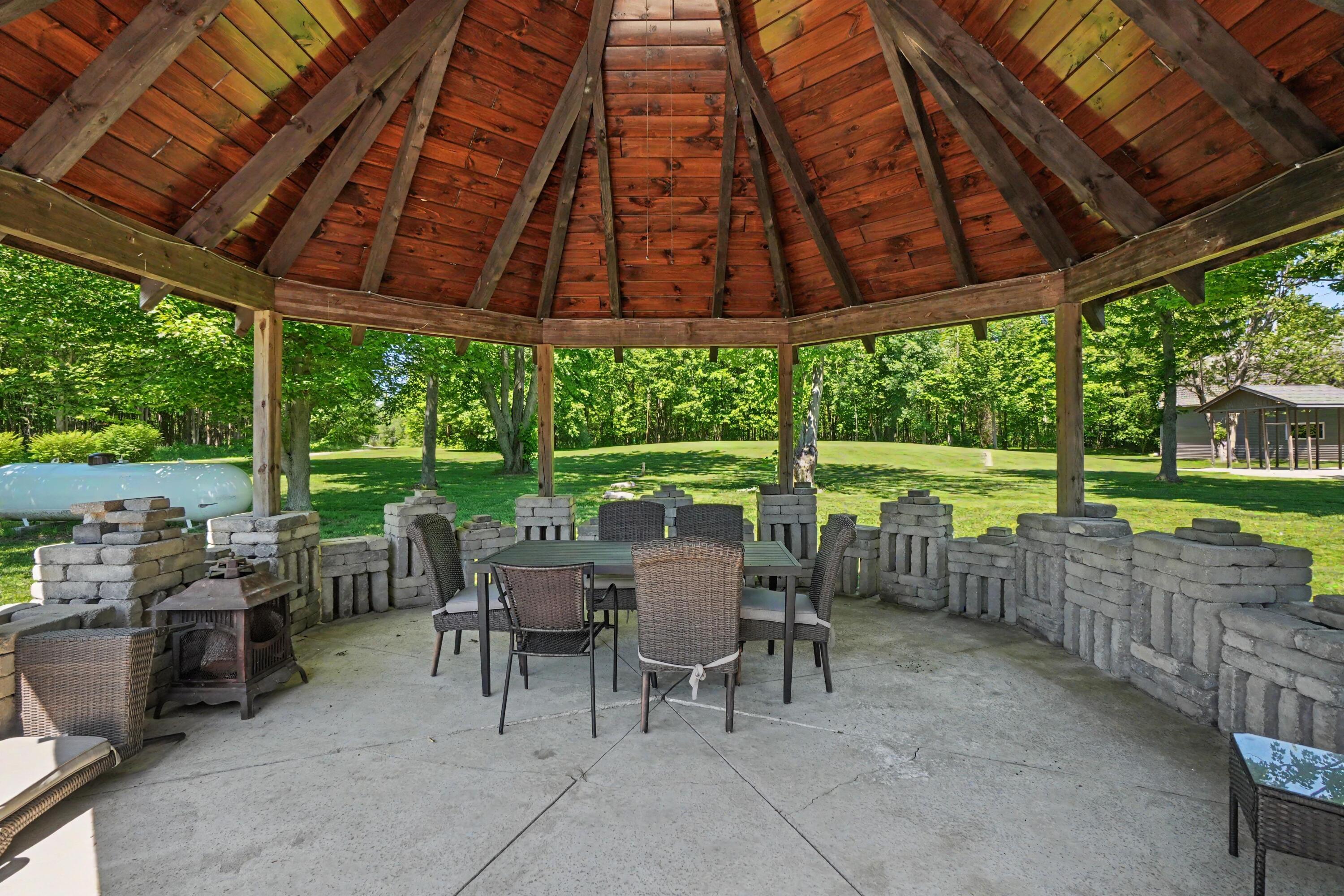 1662 66th Street Fennville MI 49408