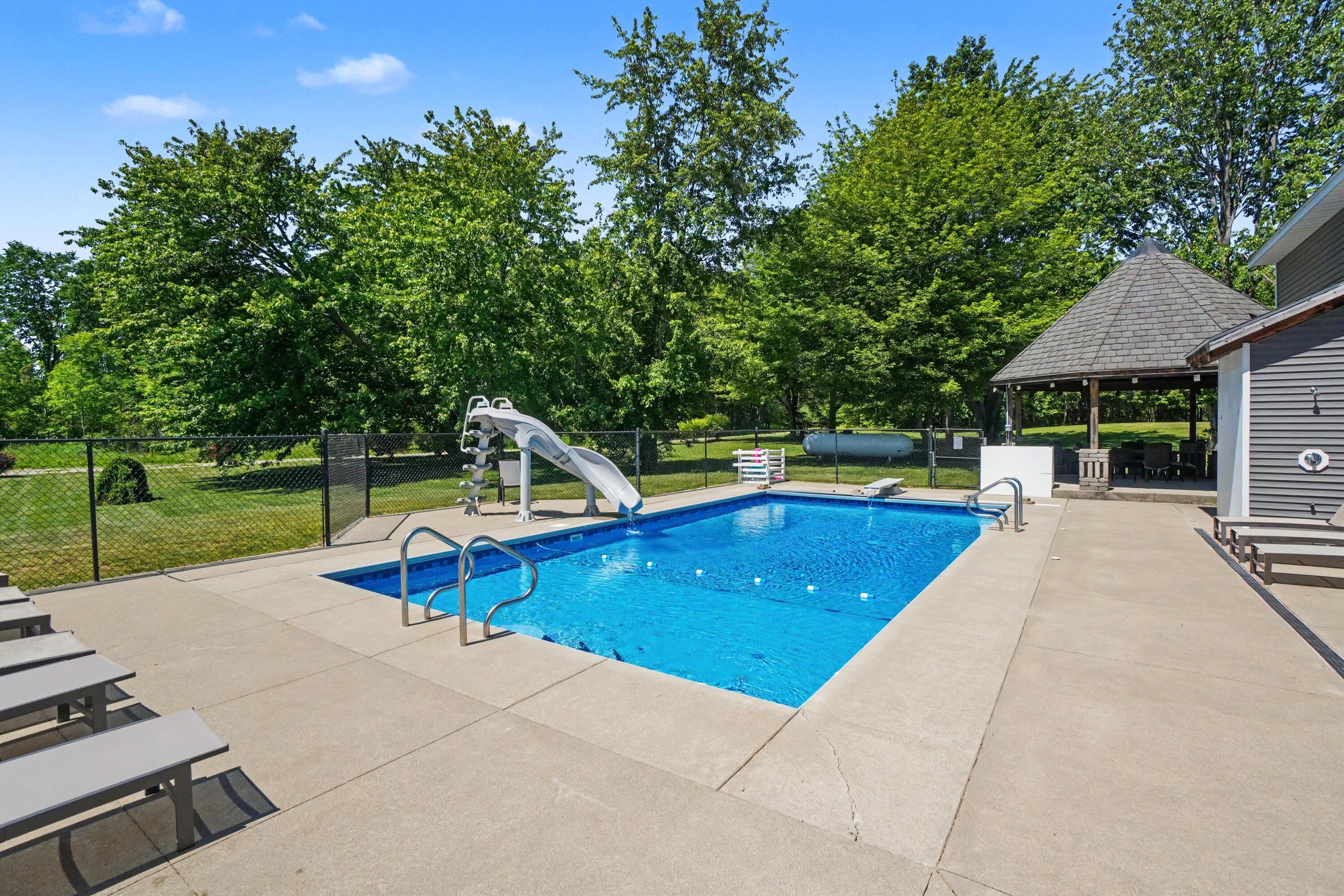 1662 66th Street Fennville MI 49408