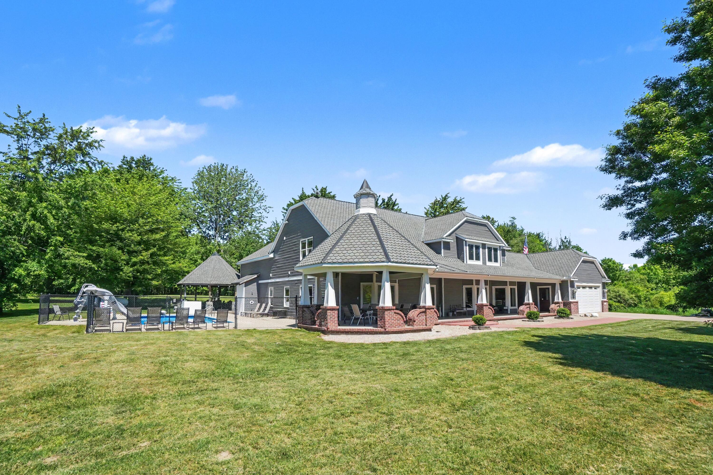 1662 66th Street Fennville MI 49408