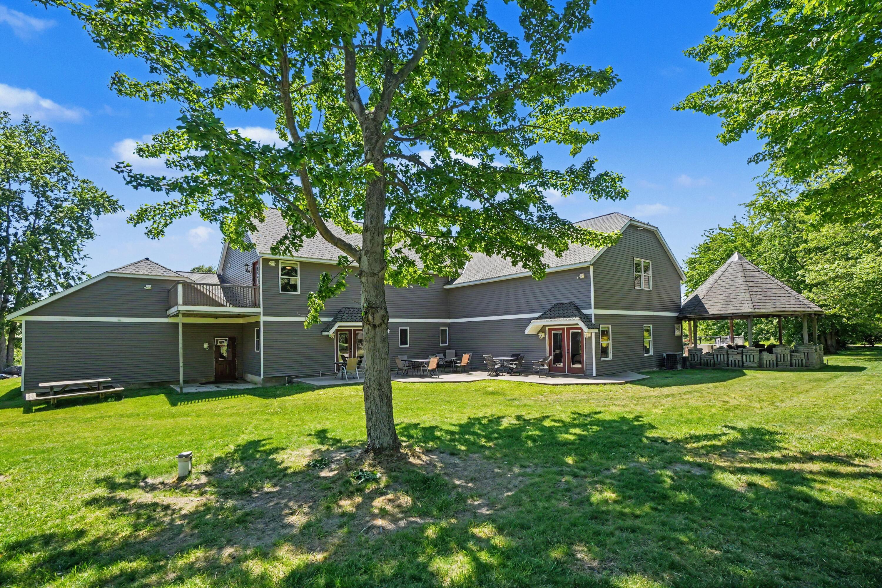 1662 66th Street Fennville MI 49408