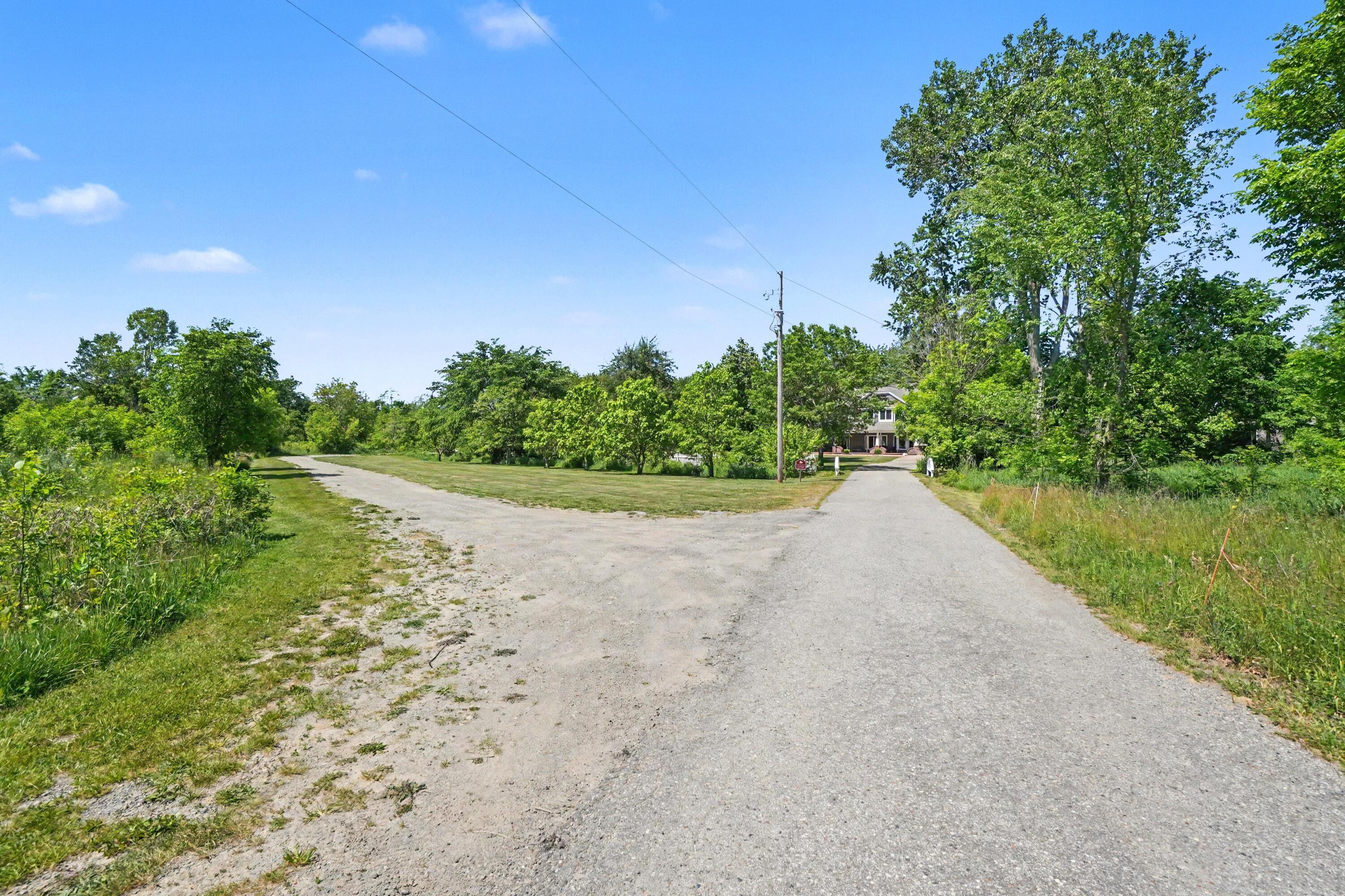1662 66th Street Fennville MI 49408