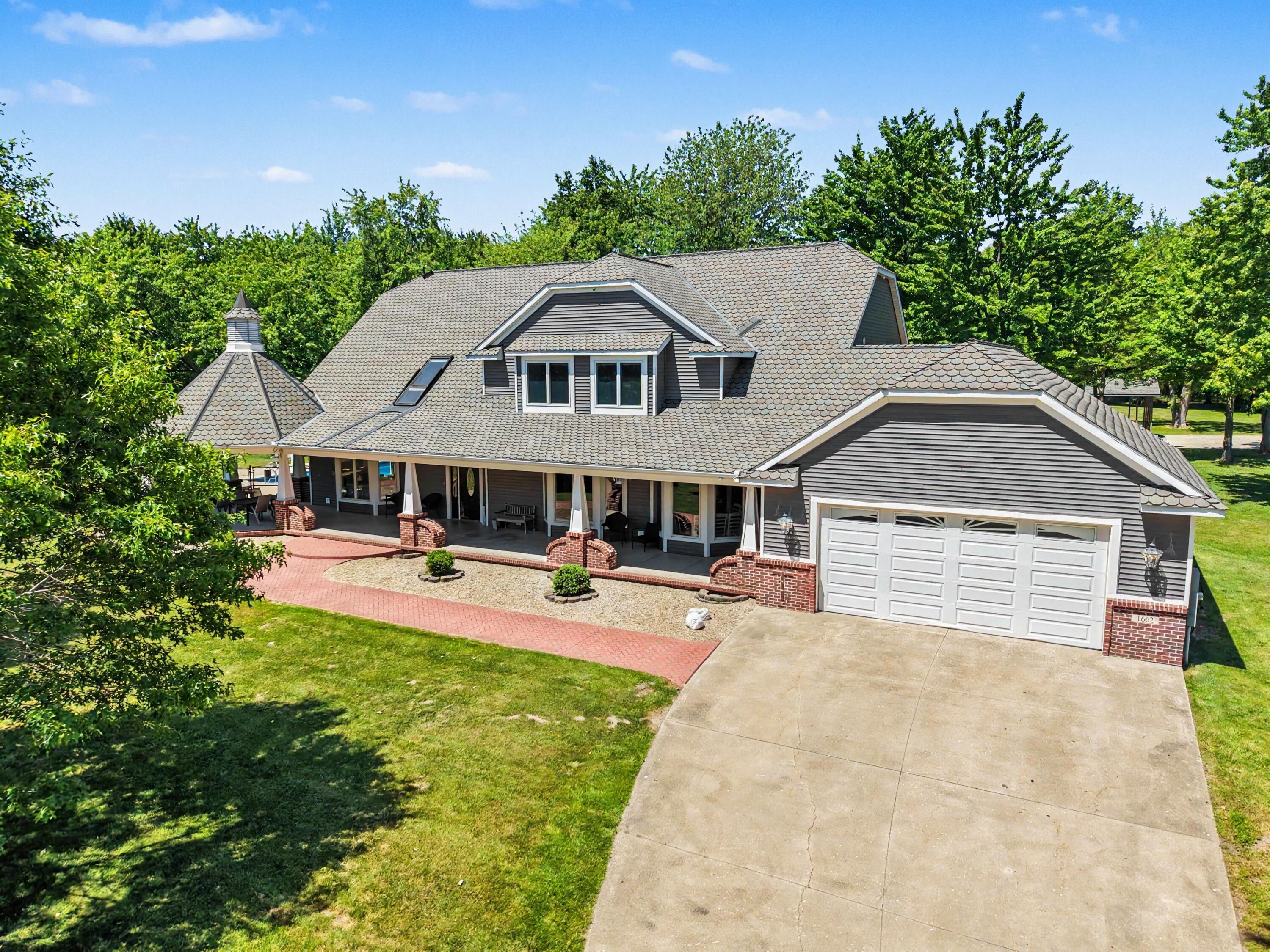 1662 66th Street Fennville MI 49408