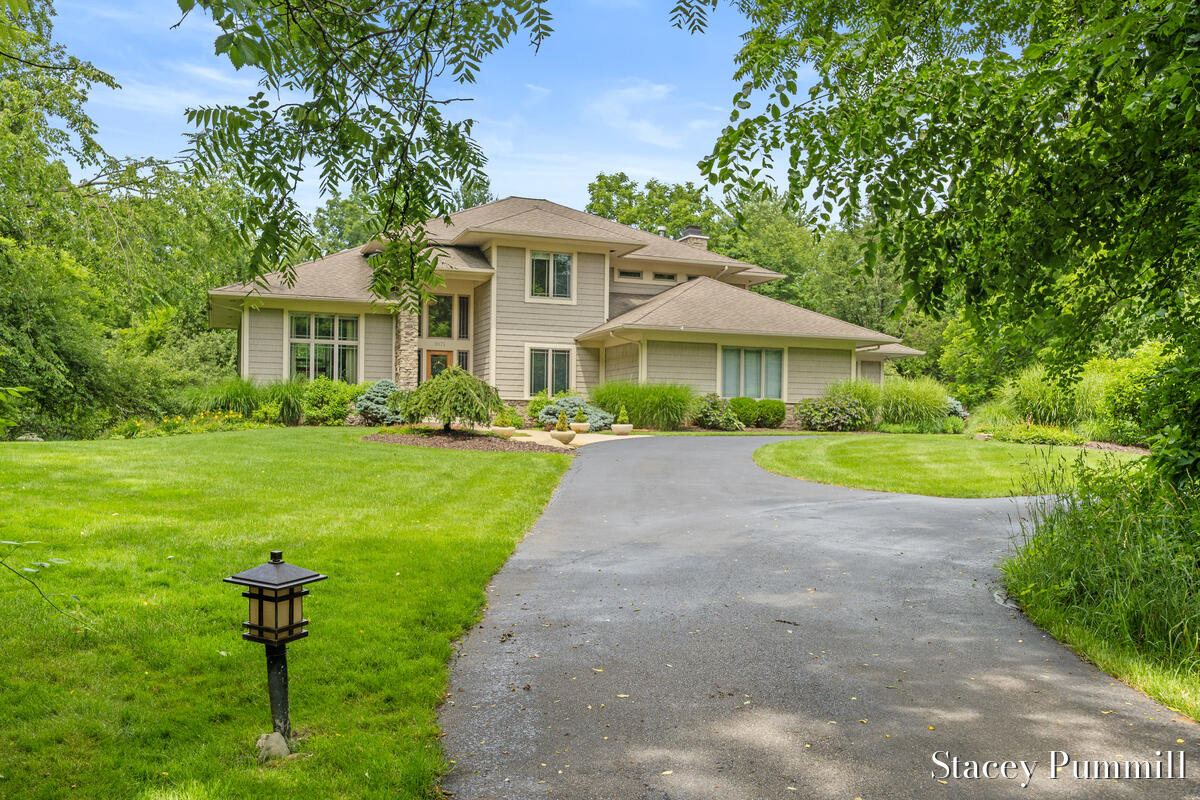 9171 Conservancy Drive NE Ada MI 49301