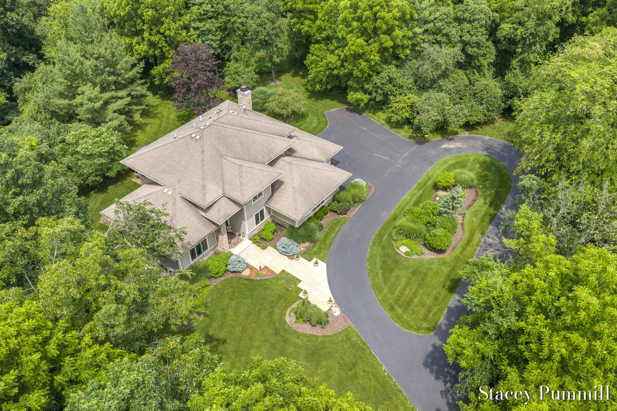 9171 Conservancy Drive NE Ada MI 49301