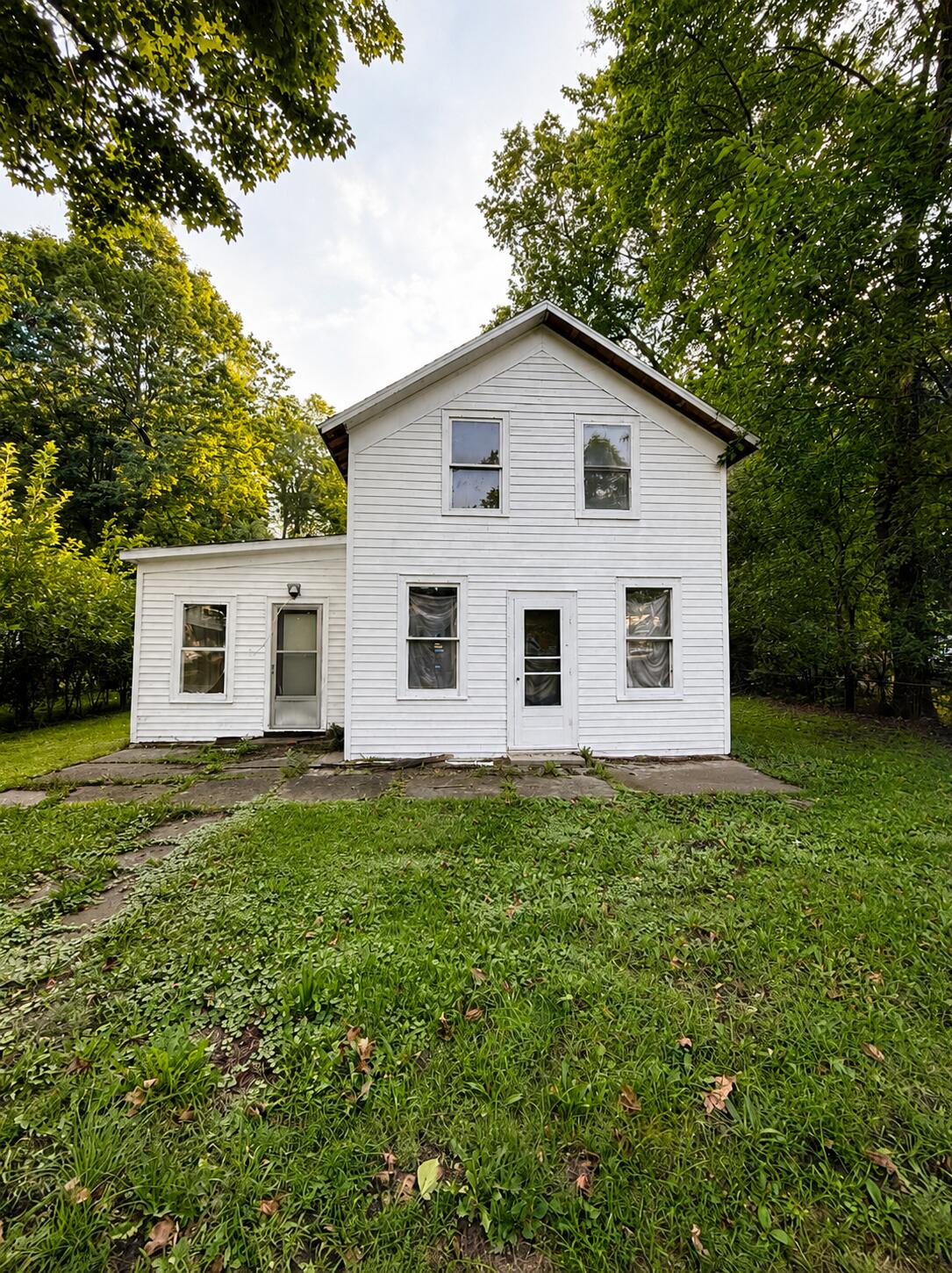 113 S Red Bud Trail N Buchanan MI 49107