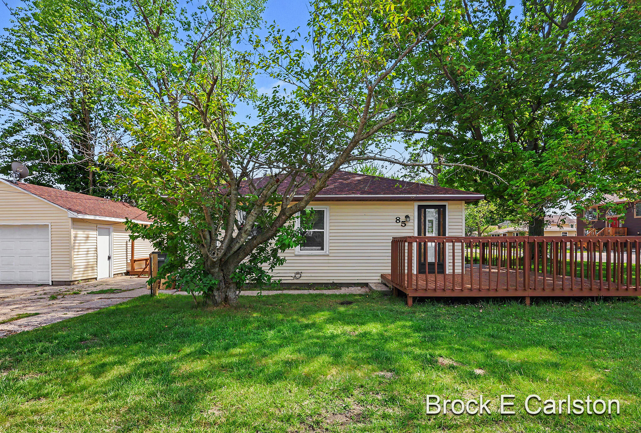 85 Lakeshore Boulevard Norton Shores MI 49444