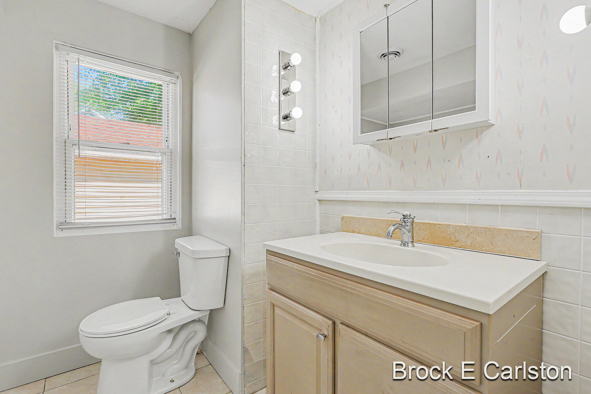 85 Lakeshore Boulevard Norton Shores MI 49444
