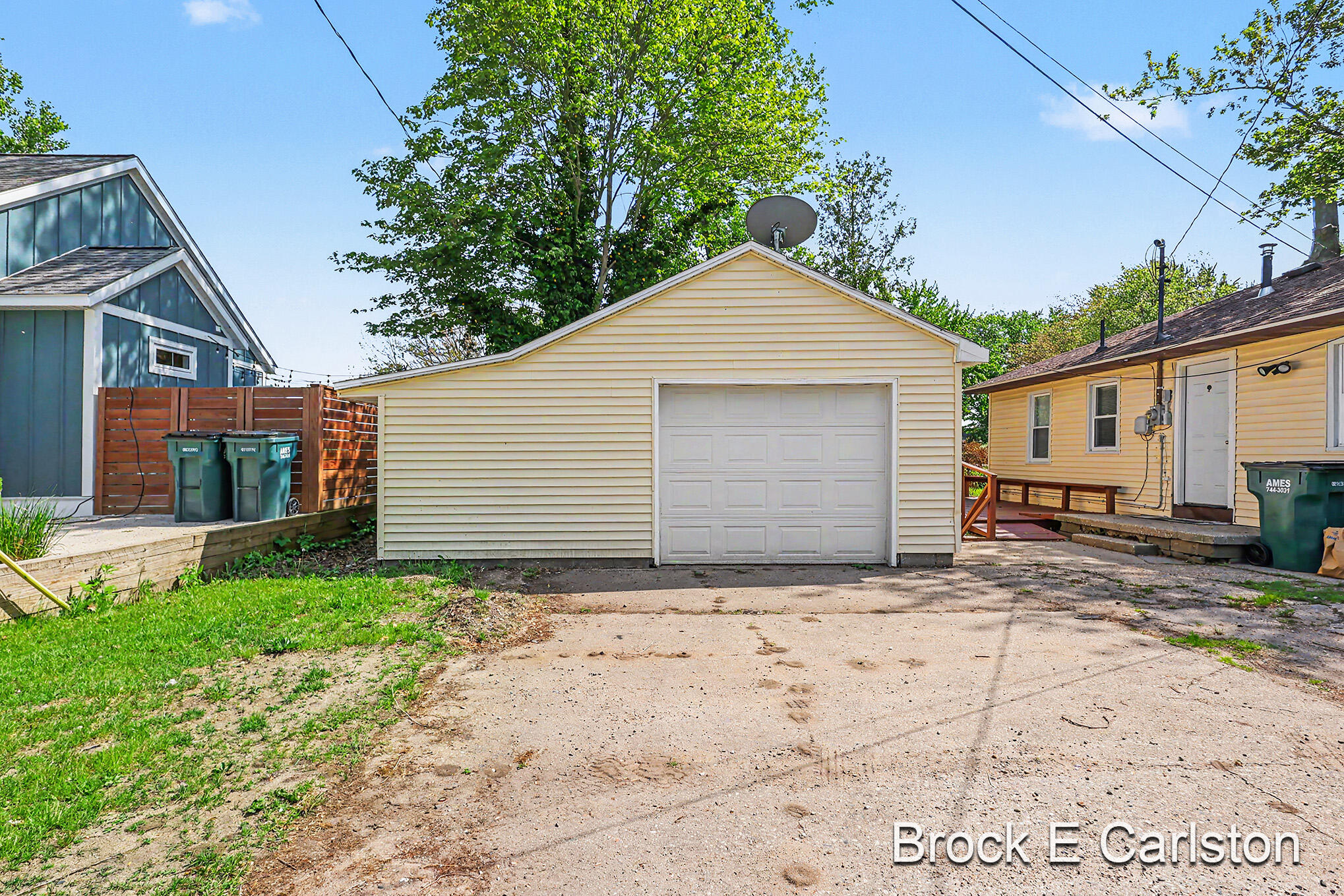 85 Lakeshore Boulevard Norton Shores MI 49444