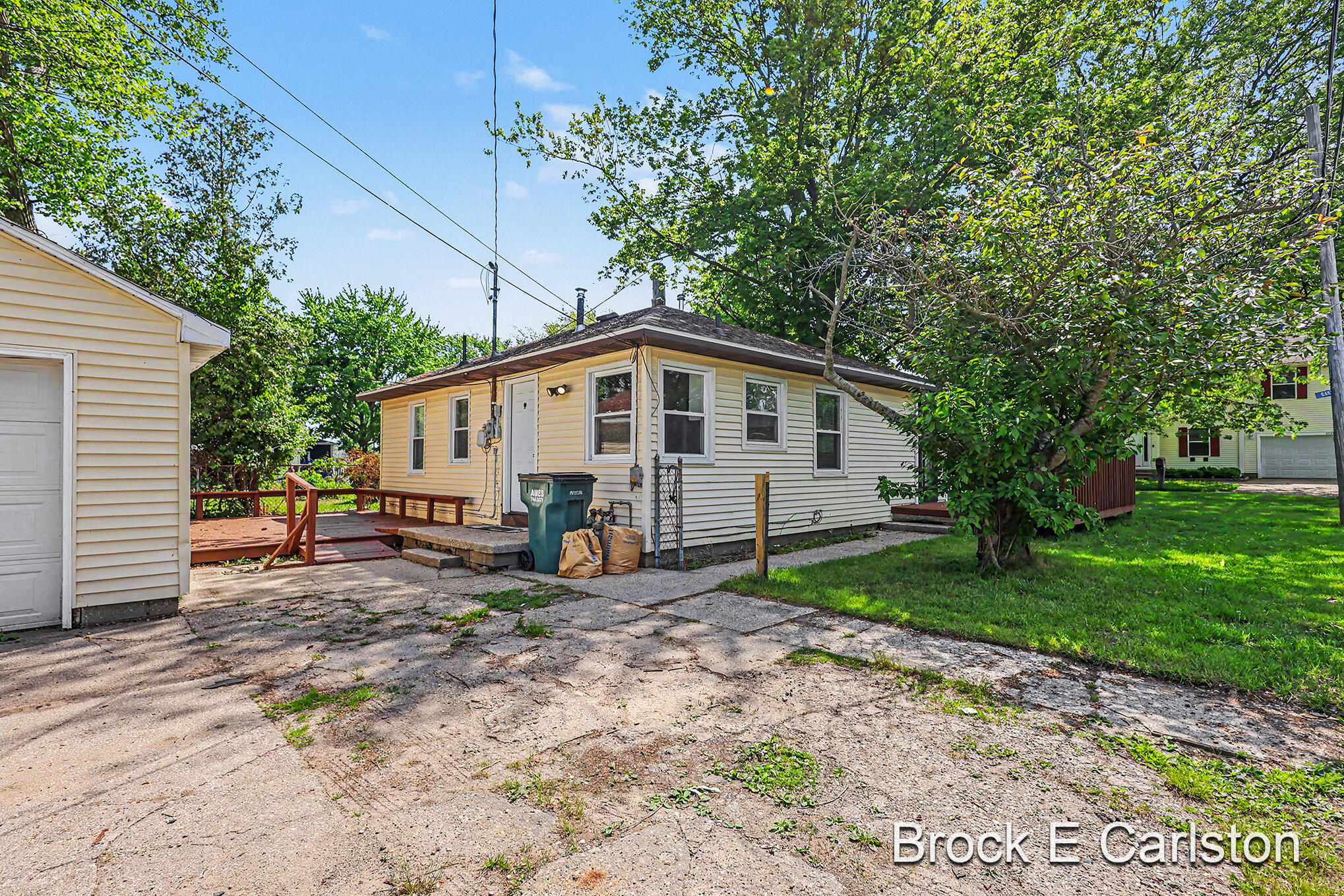 85 Lakeshore Boulevard Norton Shores MI 49444