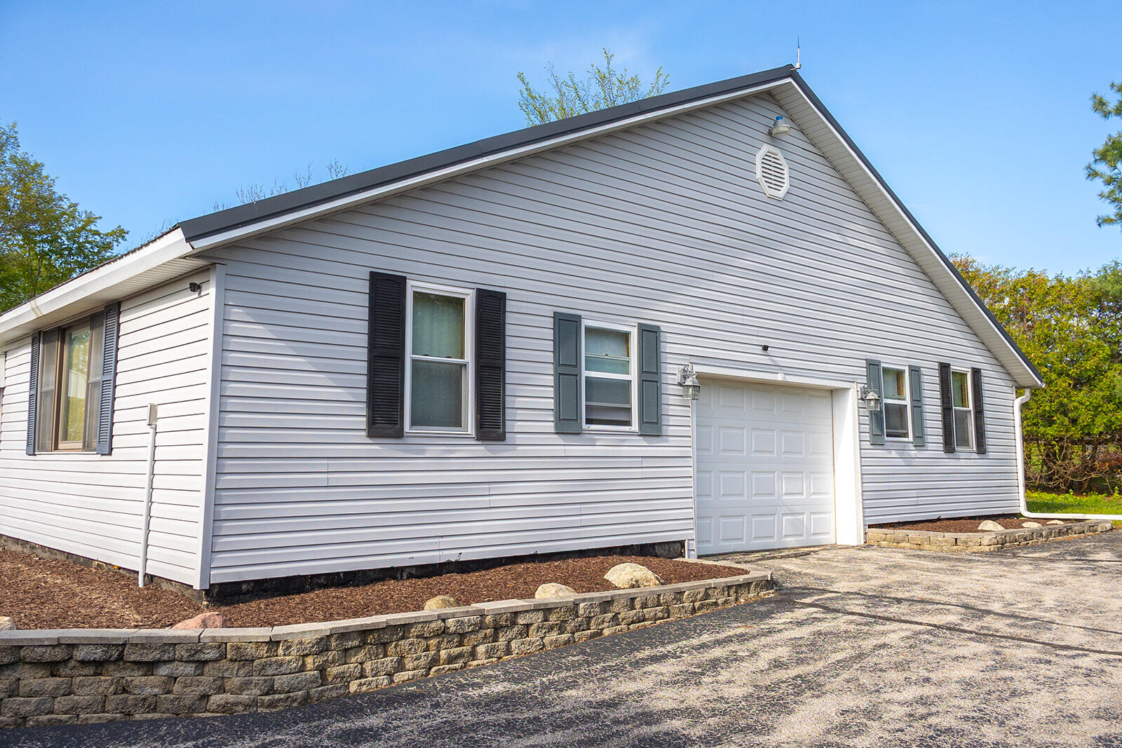 5251 Spring Creek Road Three Oaks MI 49128