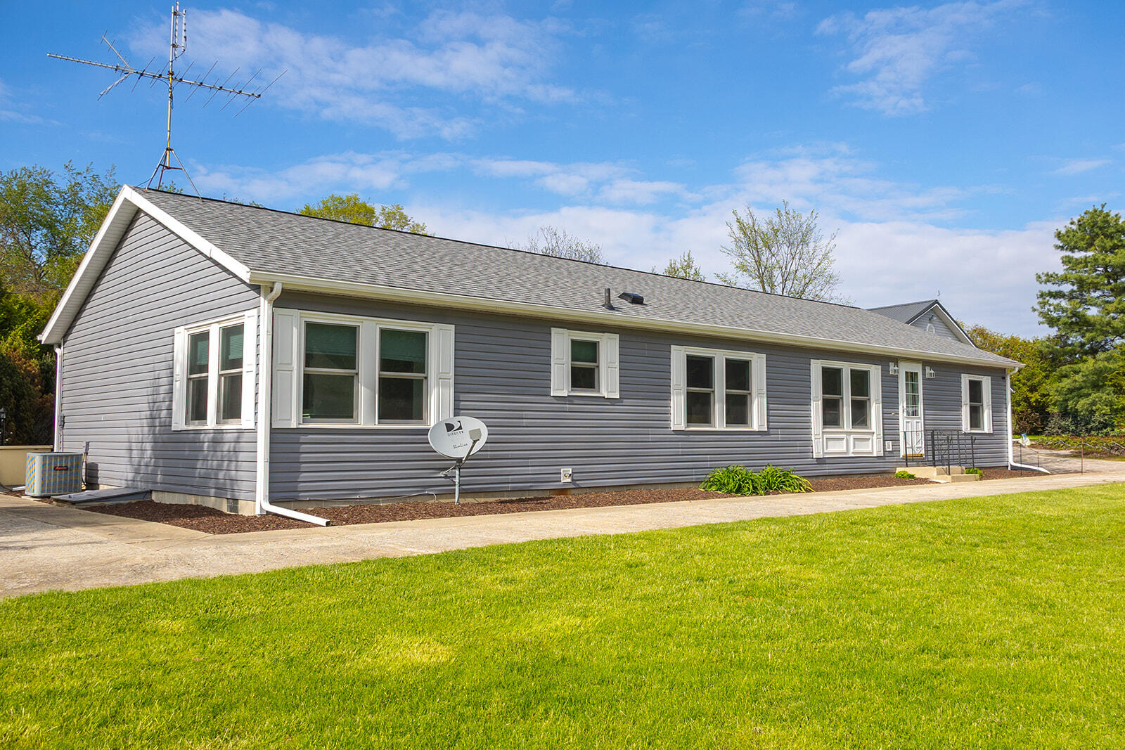 5251 Spring Creek Road Three Oaks MI 49128
