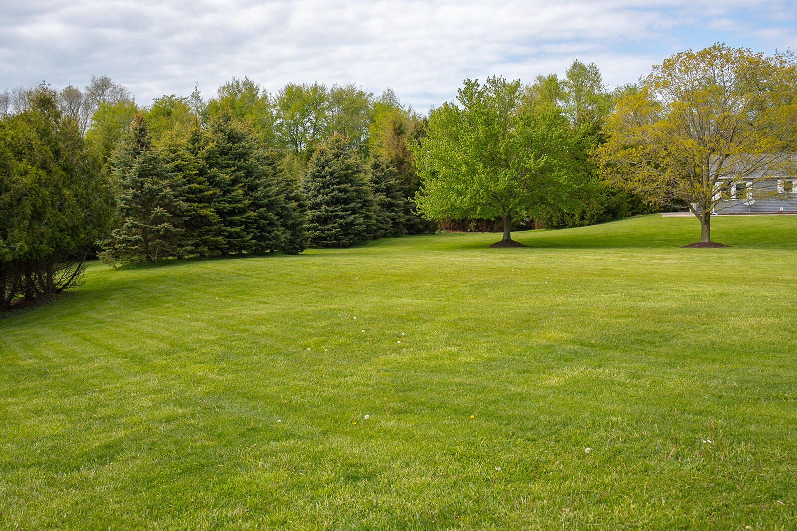 5251 Spring Creek Road Three Oaks MI 49128